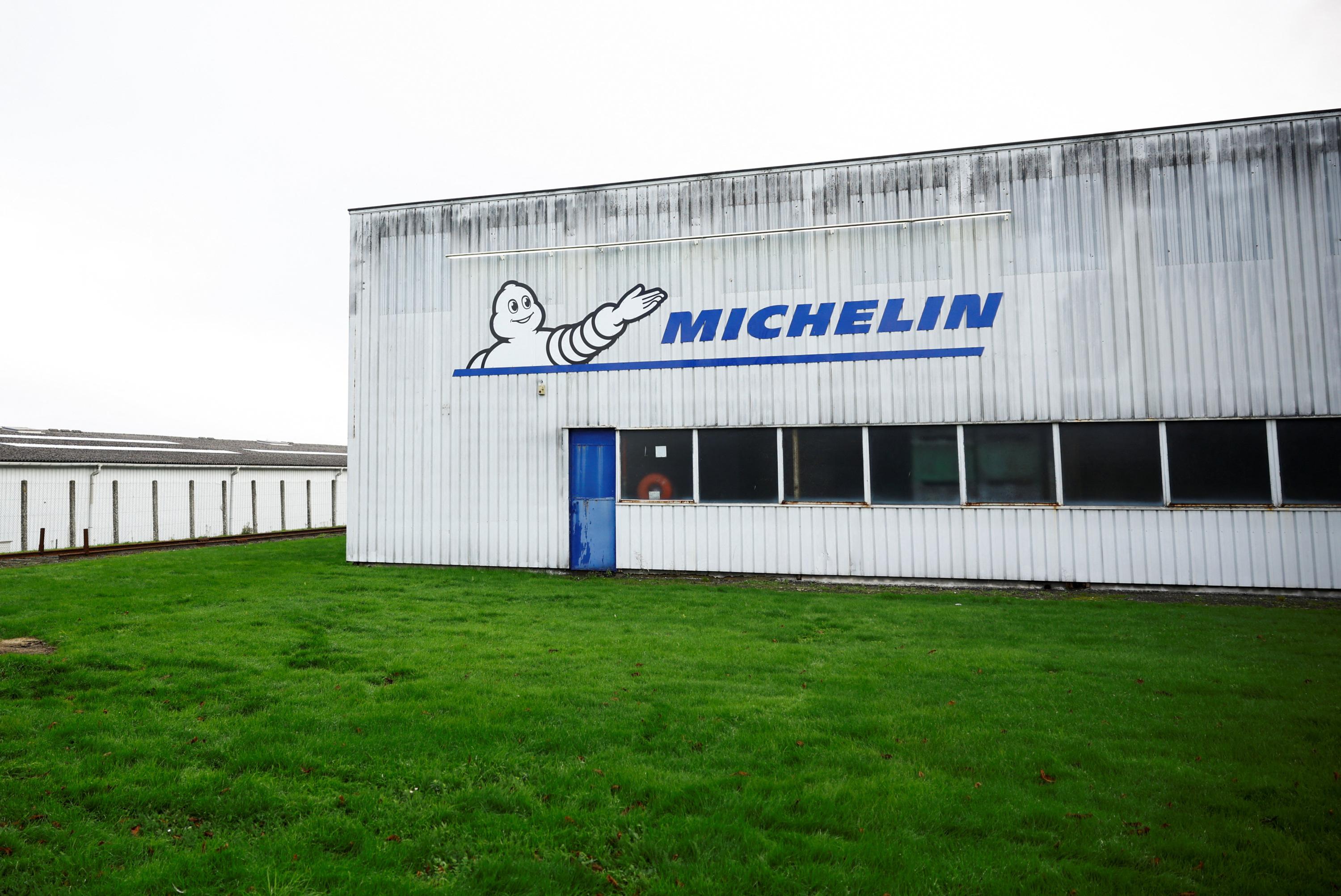 Michelin promet une solution pour «100% des salariés» touchés par les fermetures d'usines