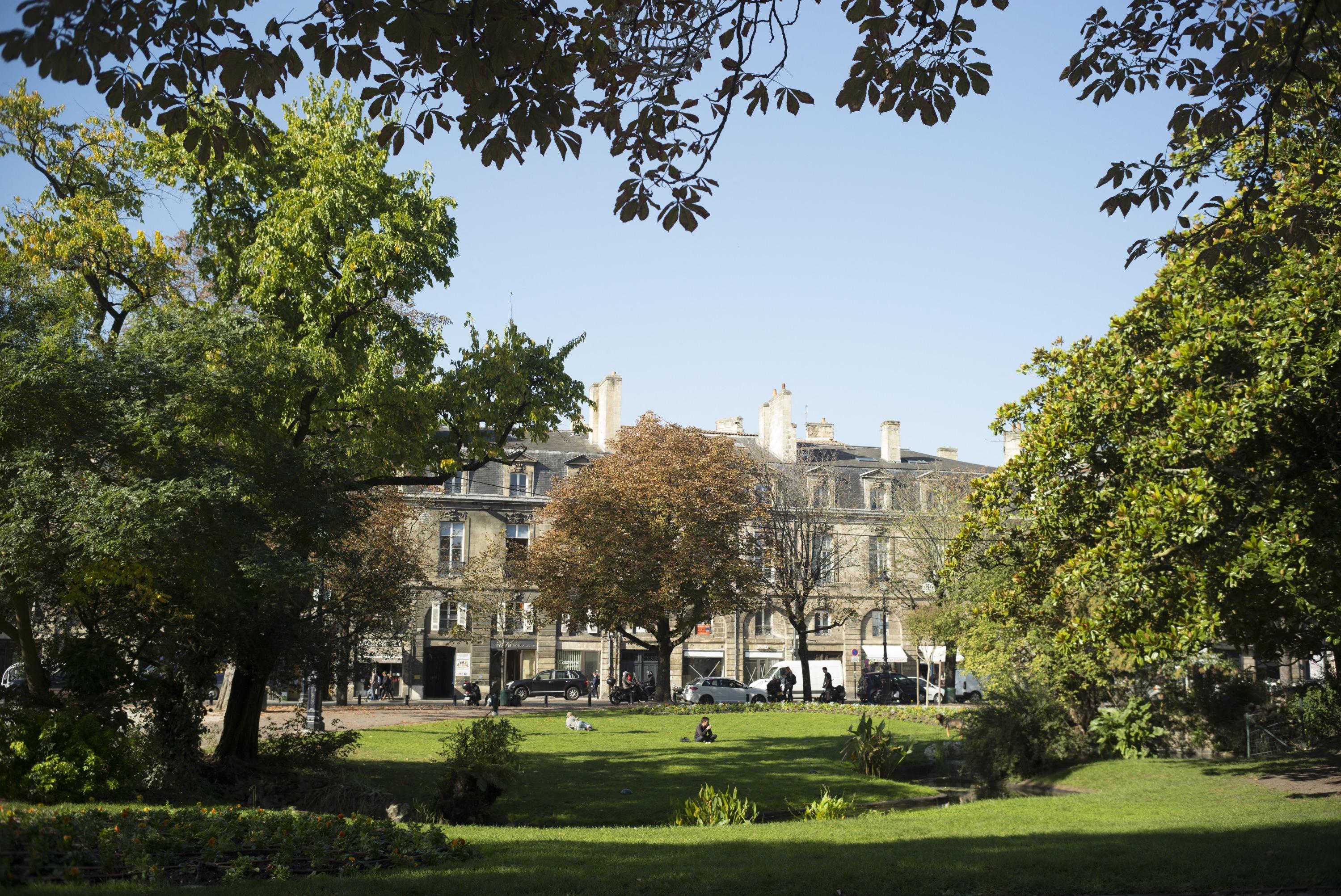 À Bordeaux, une célèbre place de la ville rebaptisée «place Nicolas Florian» ?