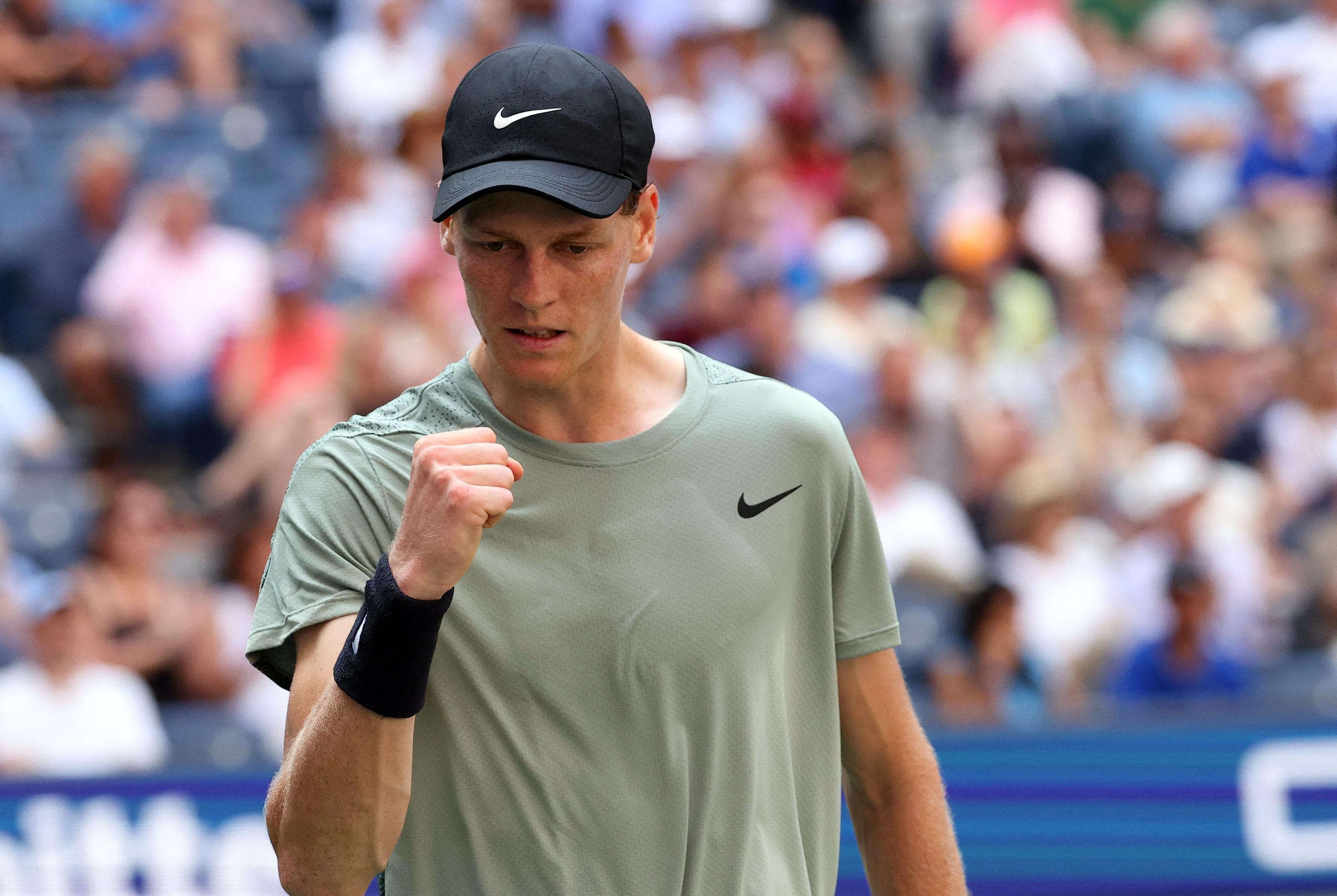 US Open : Sinner lâche un set mais se qualifie pour le 2e tour