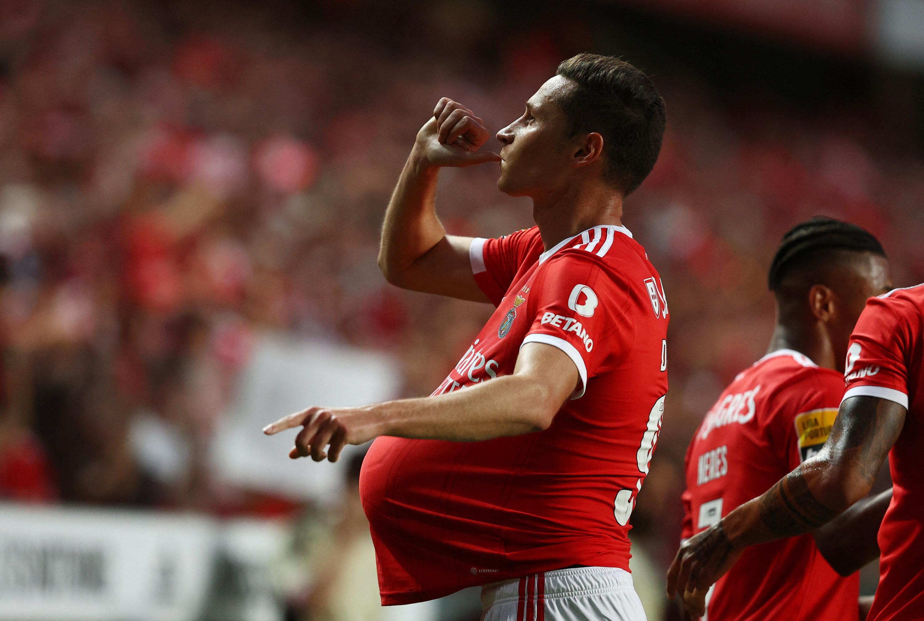 Foot : Draxler ouvre son compteur avec Benfica d'un (très) joli but
