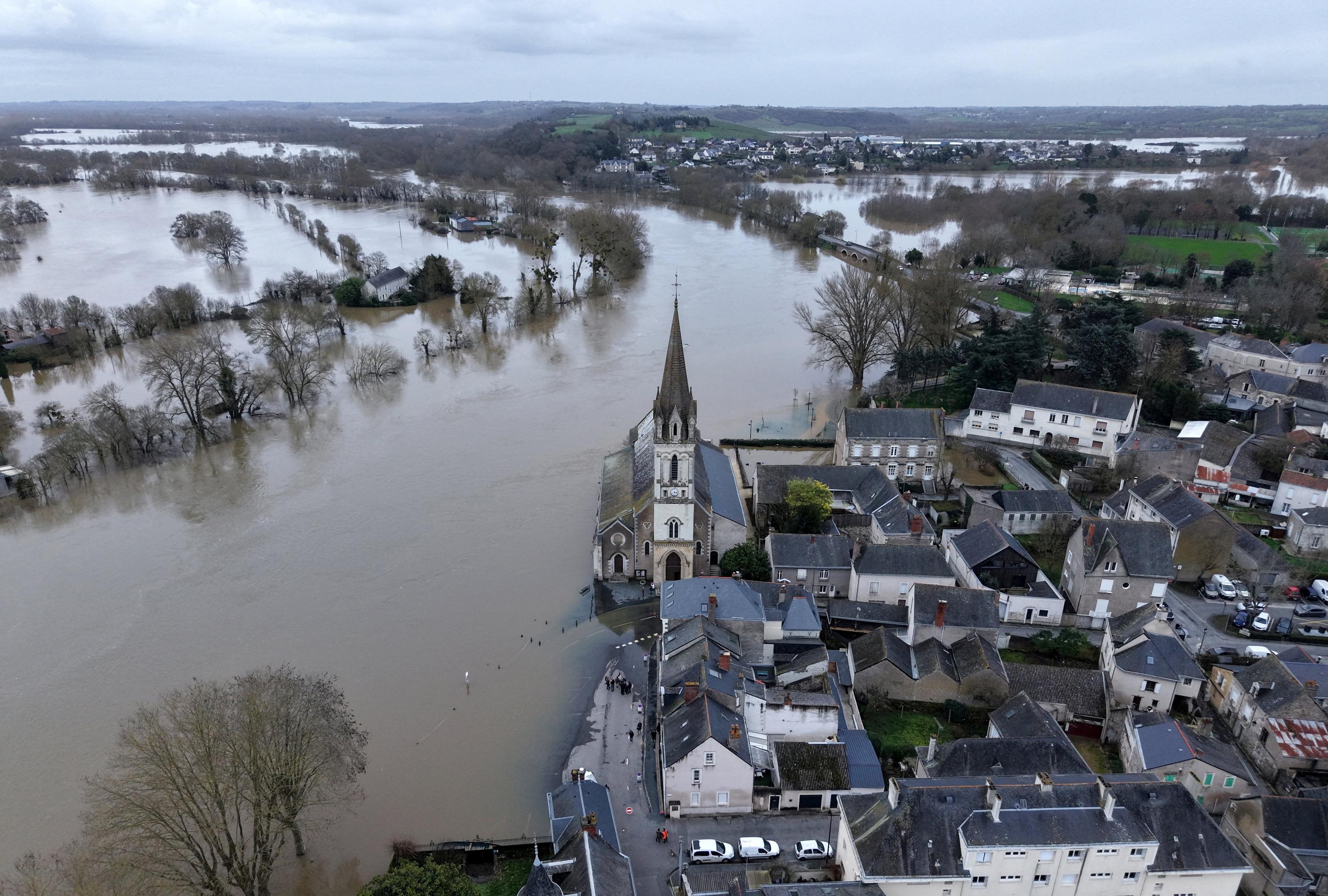 Crues exceptionnelles : suivez l’évolution dans toute la France en cartes et en graphiques