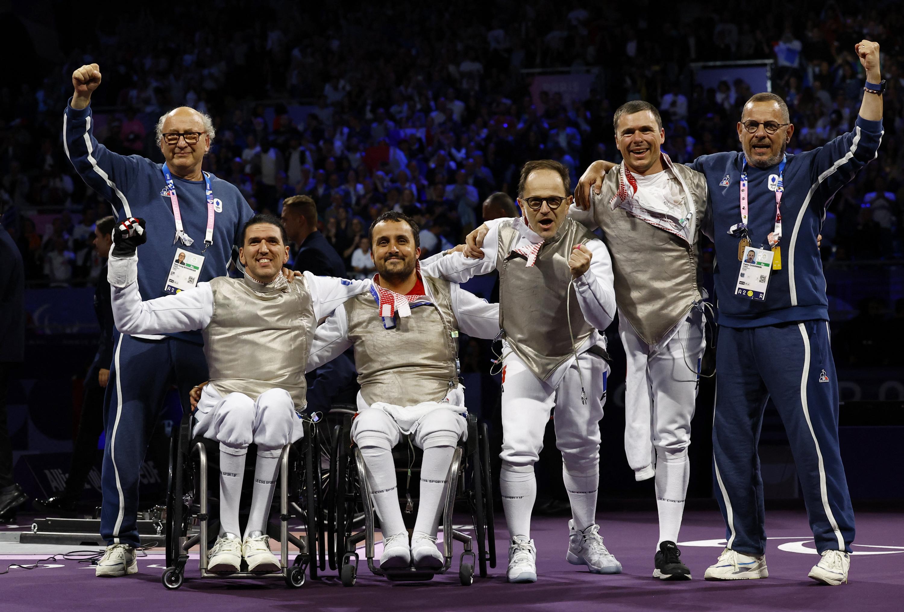 Jeux paralympiques : Les Bleus du fleuret par équipes médaillés de bronze