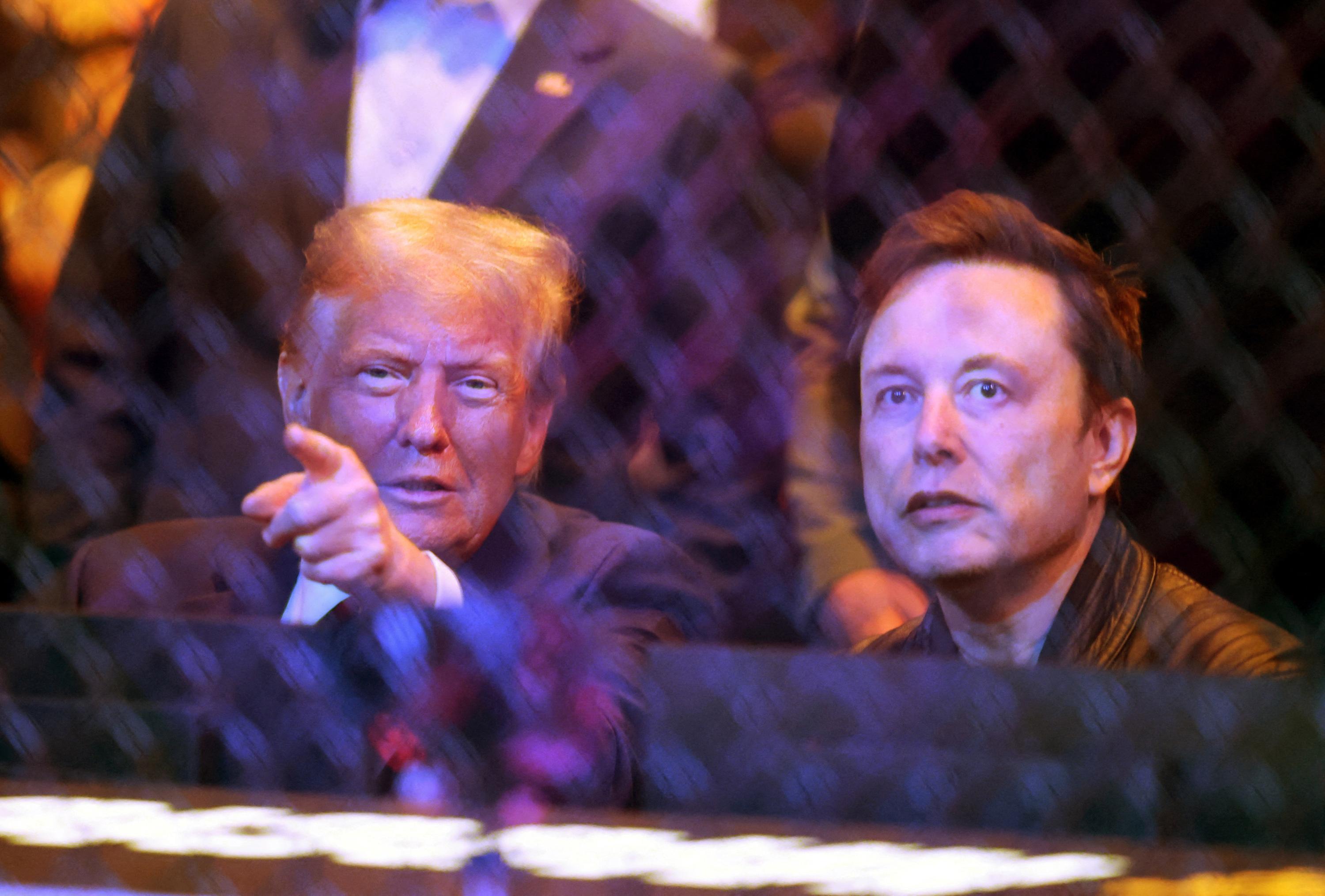 Trump devrait assister mardi à un vol test de la fusée Starship de Musk