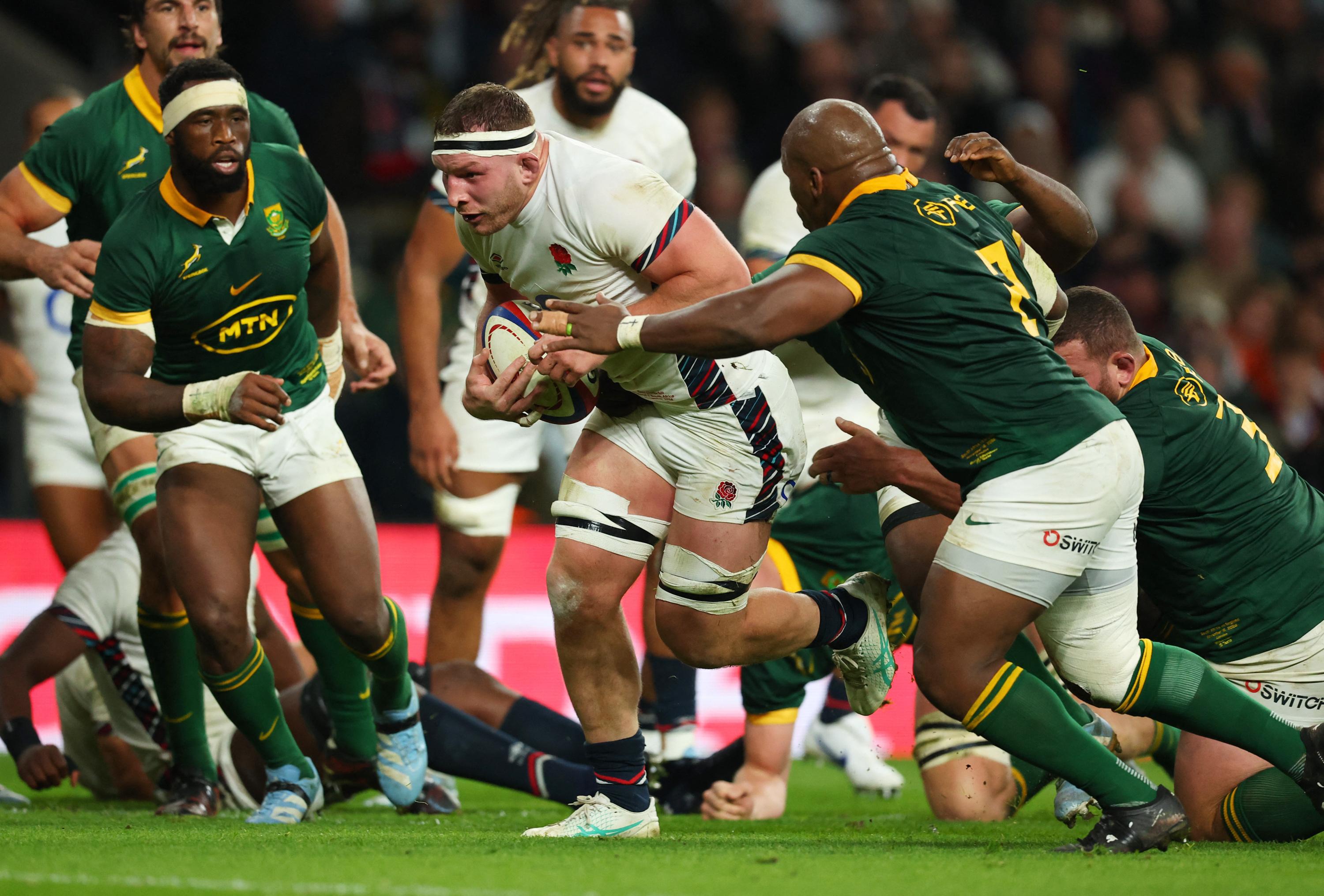 EN DIRECT - Angleterre-Afrique du Sud : le XV de la Rose se rebiffe et répond aux Springboks