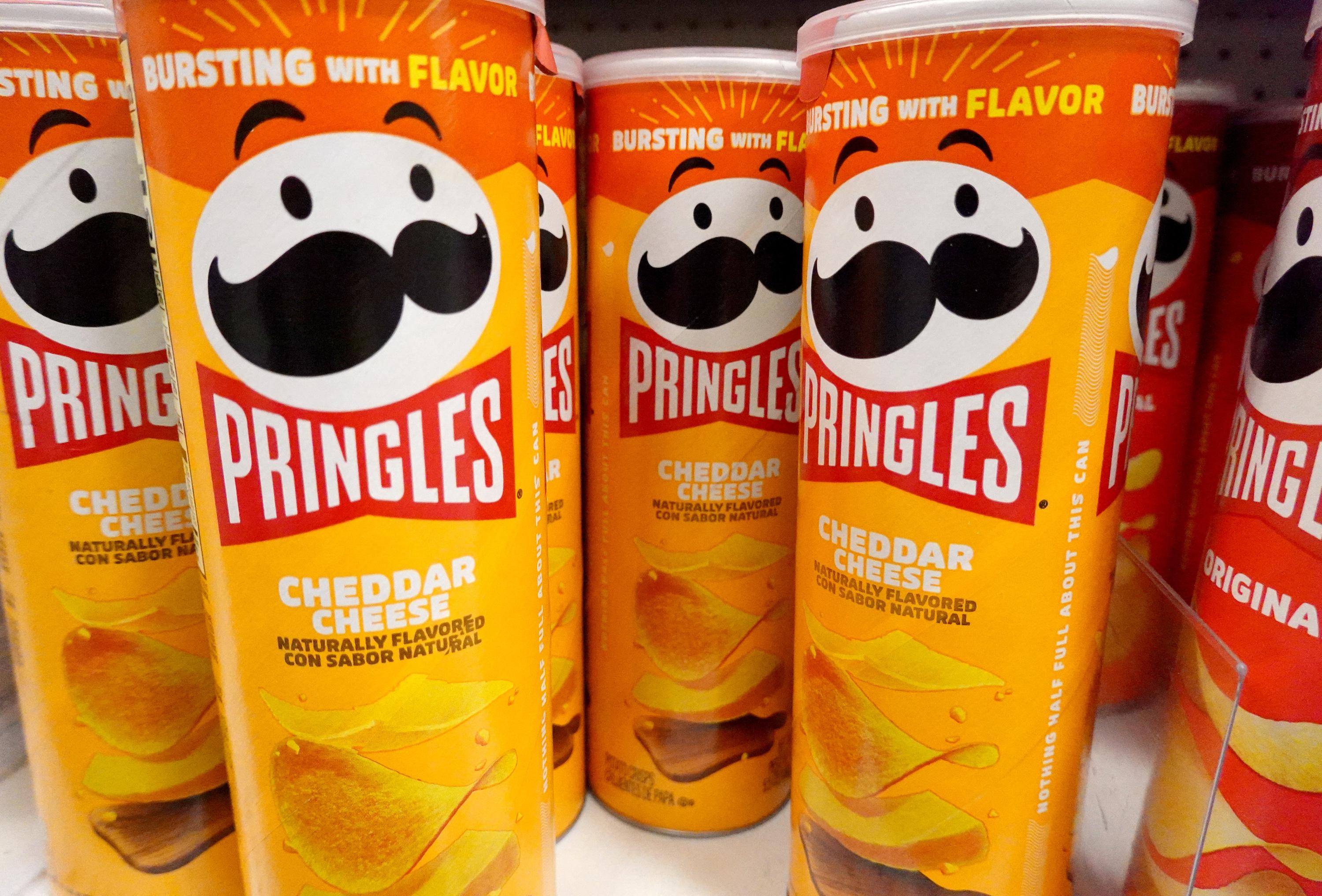 L’UE ouvre une enquête sur le rachat des chips Pringles par Mars, craignant des hausses de prix