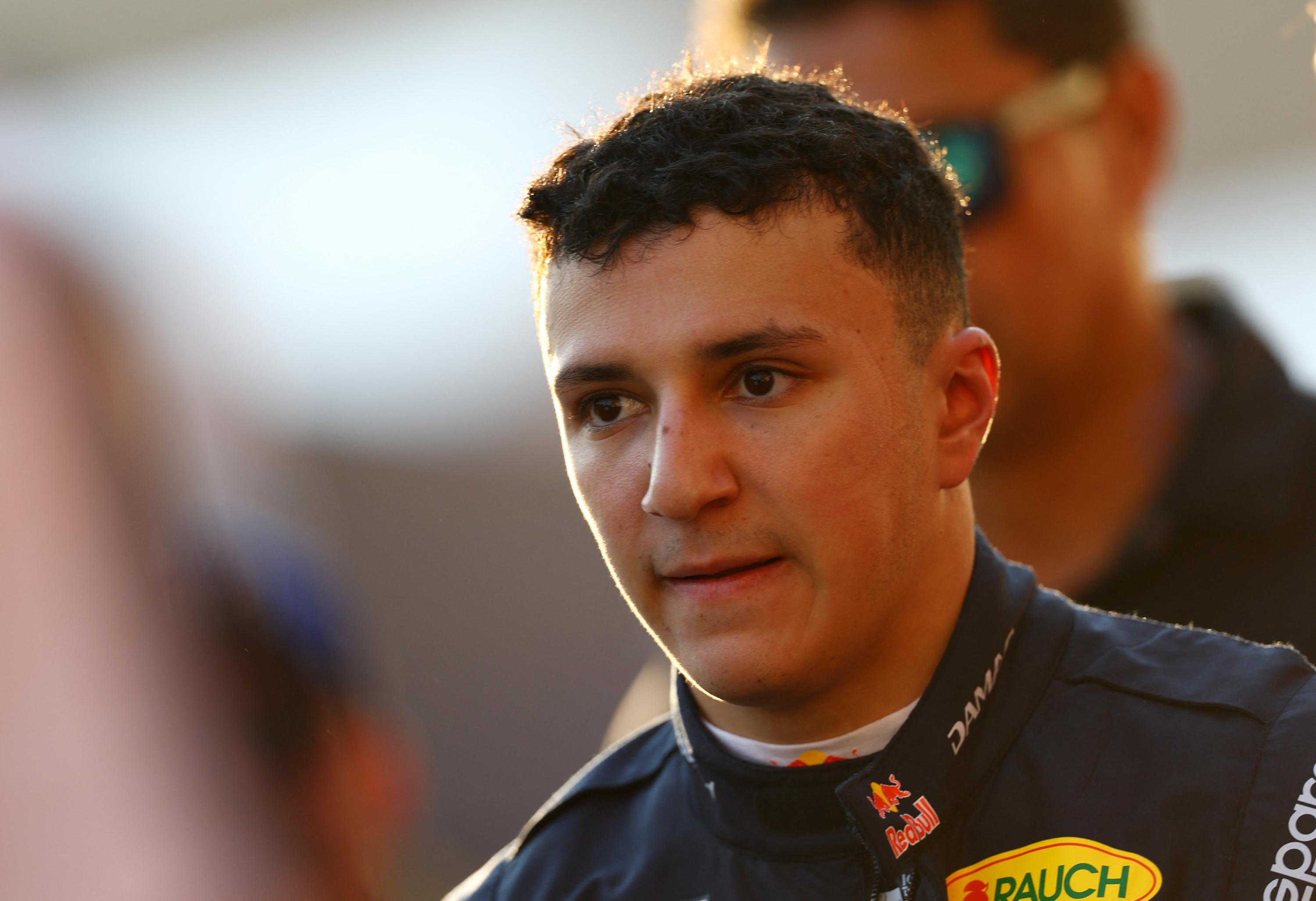 Formule 1 : le pilote français Isack Hadjar convoqué par les commissaires pour avoir bousculé un supporter