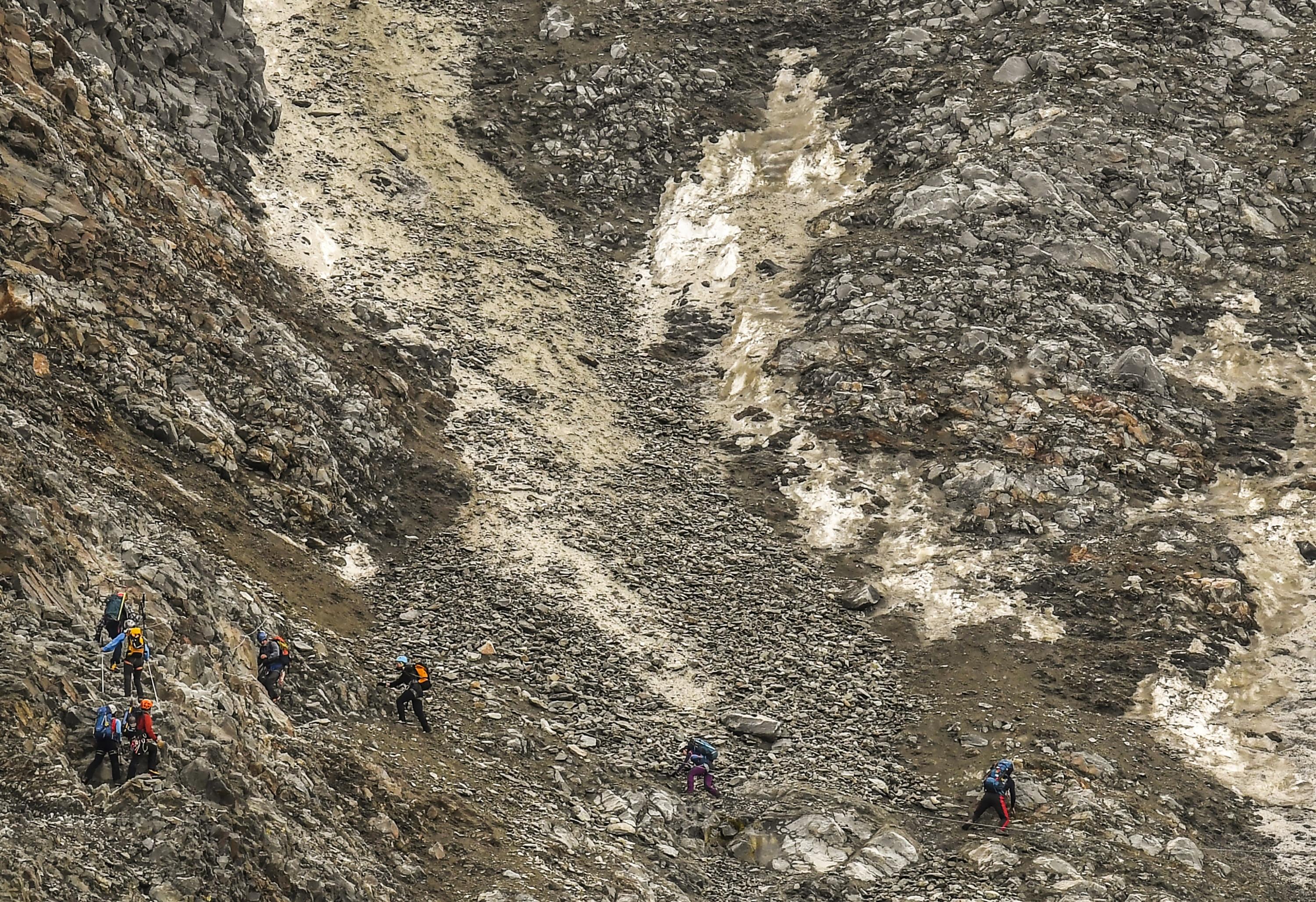 Mont Blanc : décès d’un alpiniste roumain après une chute mortelle