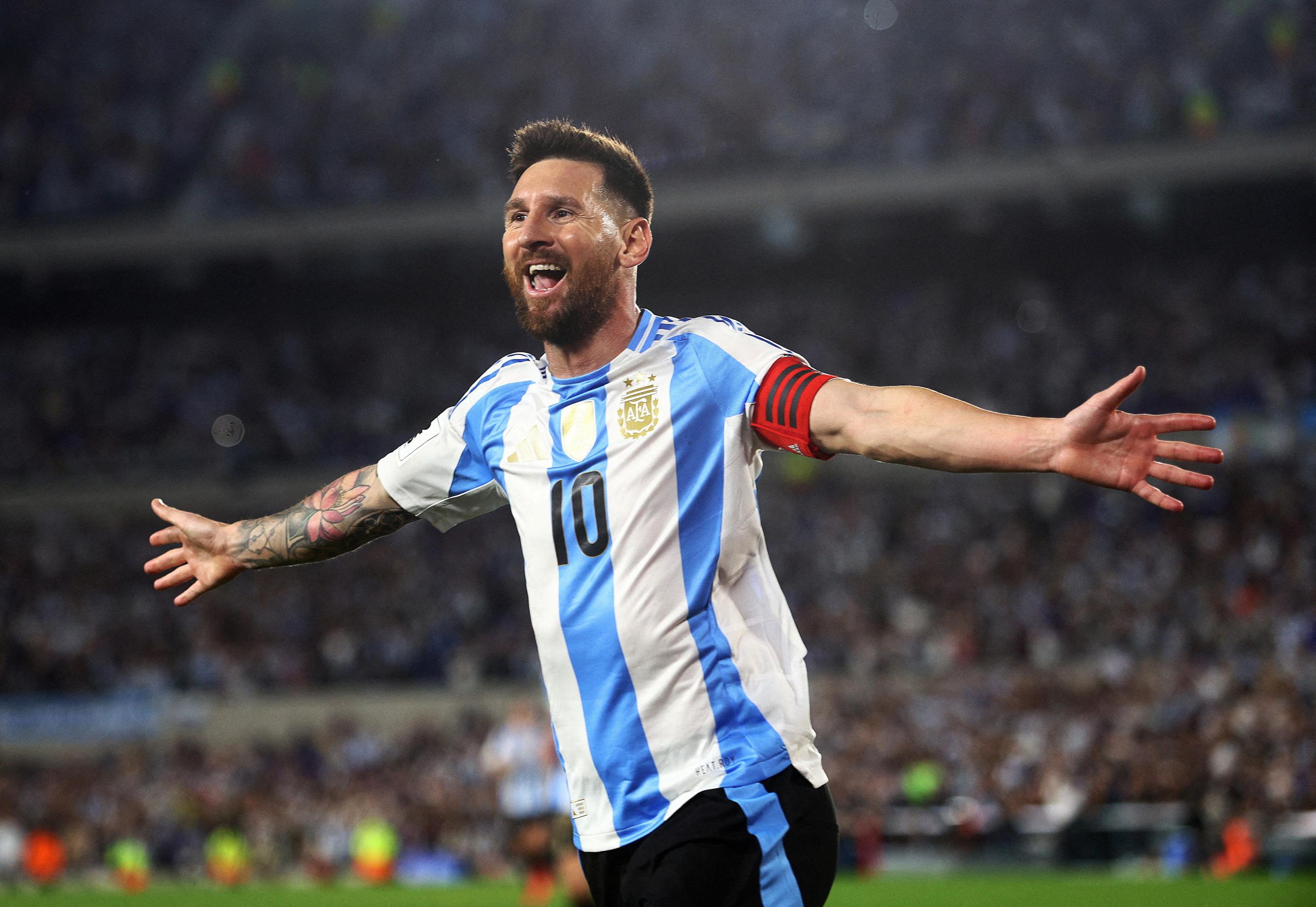 Foot: un triplé et deux passes décisives, Lionel Messi resplendit toujours à 37 ans avec l’Argentine