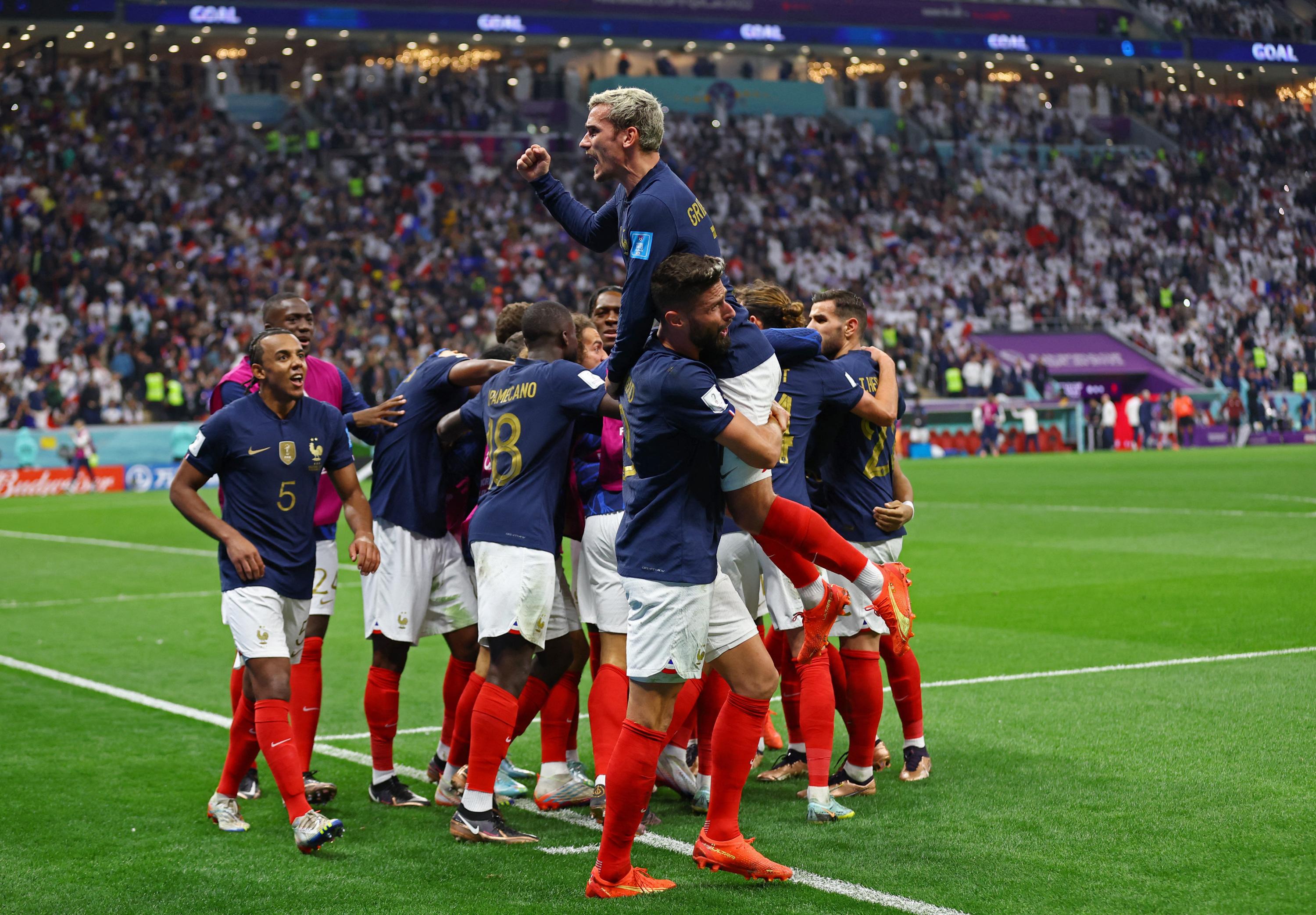 Mondial 2018: la France attend le retour de ses champions du monde -  Challenges
