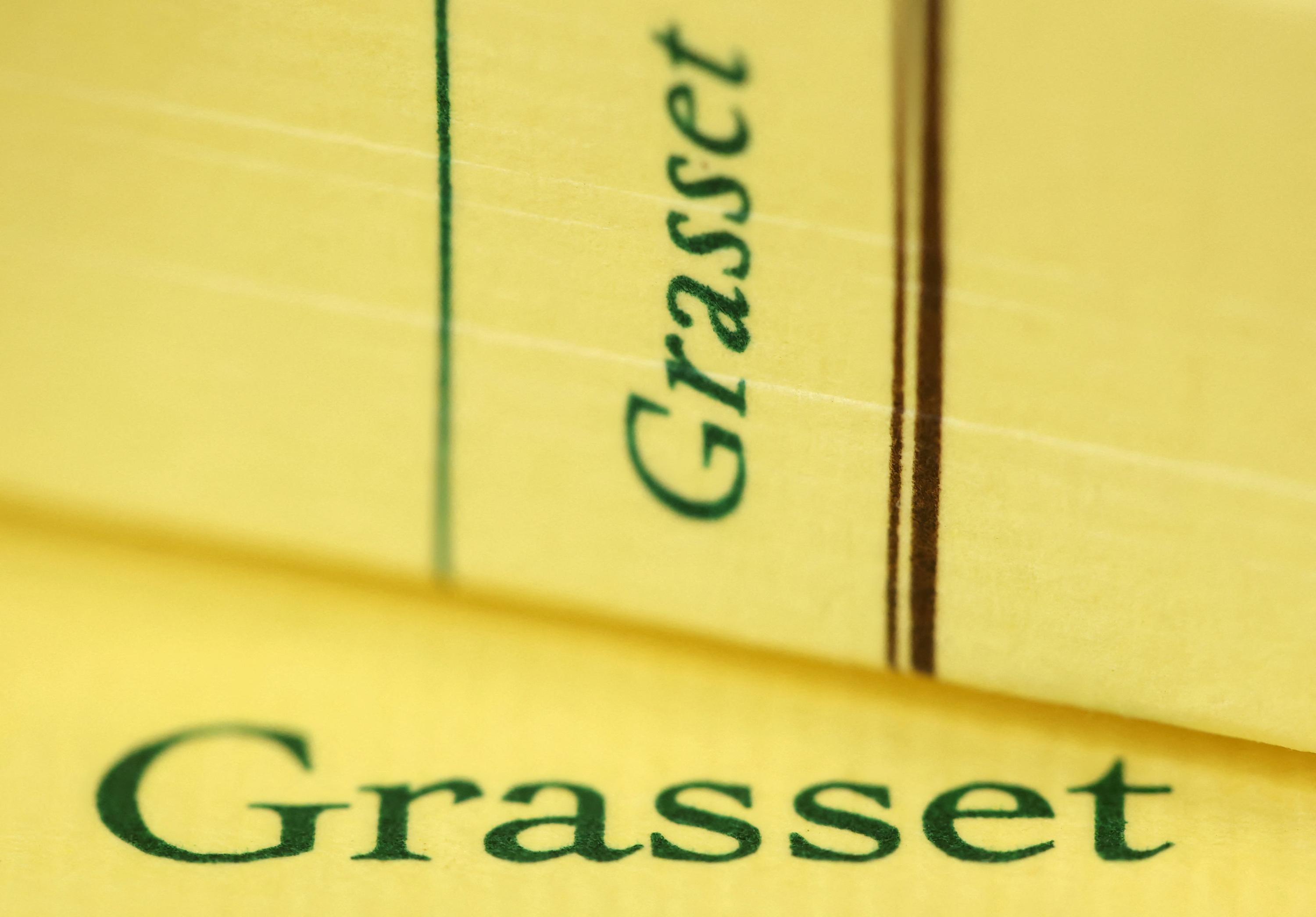 «Faut-il introduire une “clause de conscience” dans les contrats d’édition ?»
