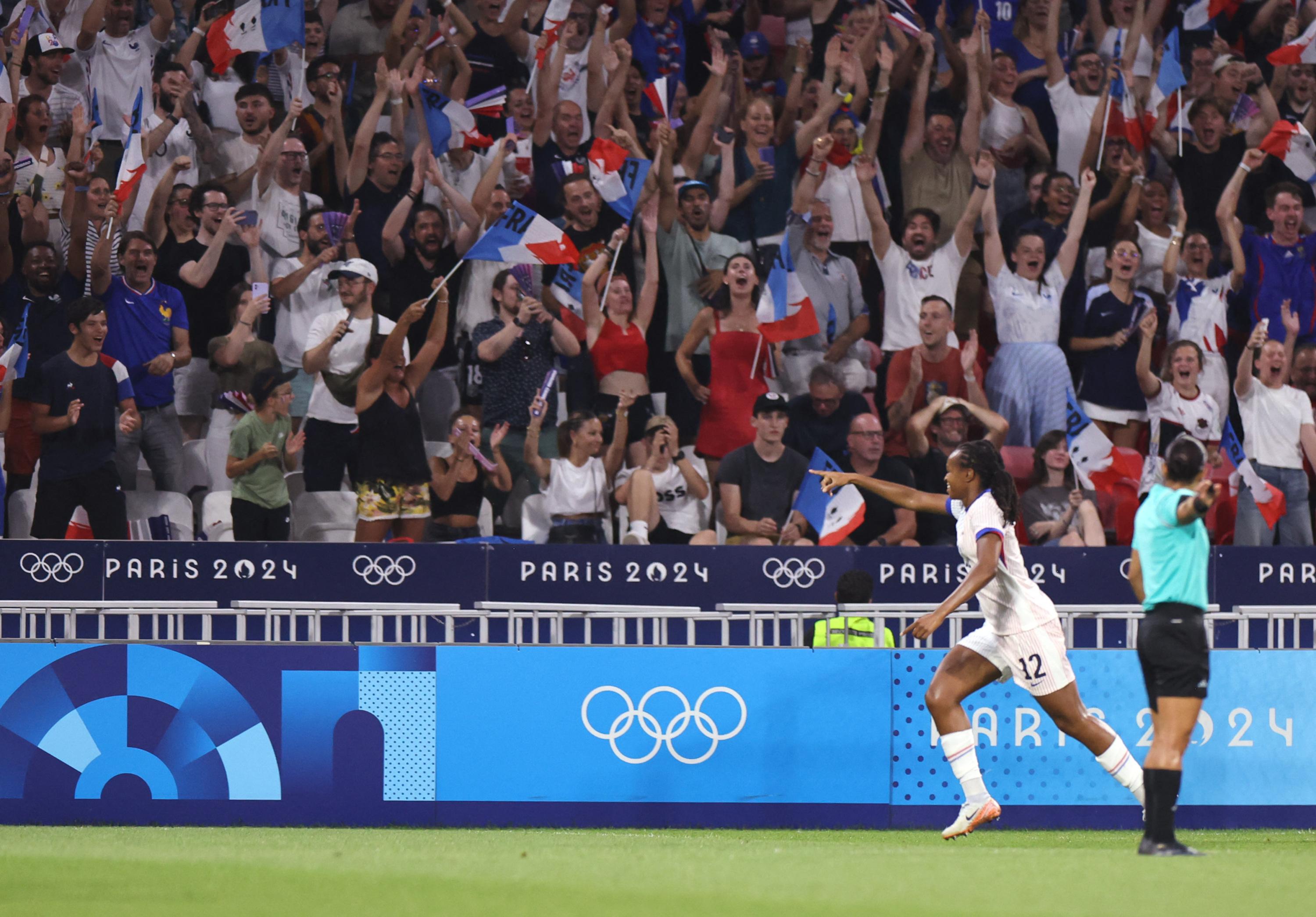 JO - Foot (F): «On voulait faire deux belles mi-temps», affirme Marie-Antoinette Katoto