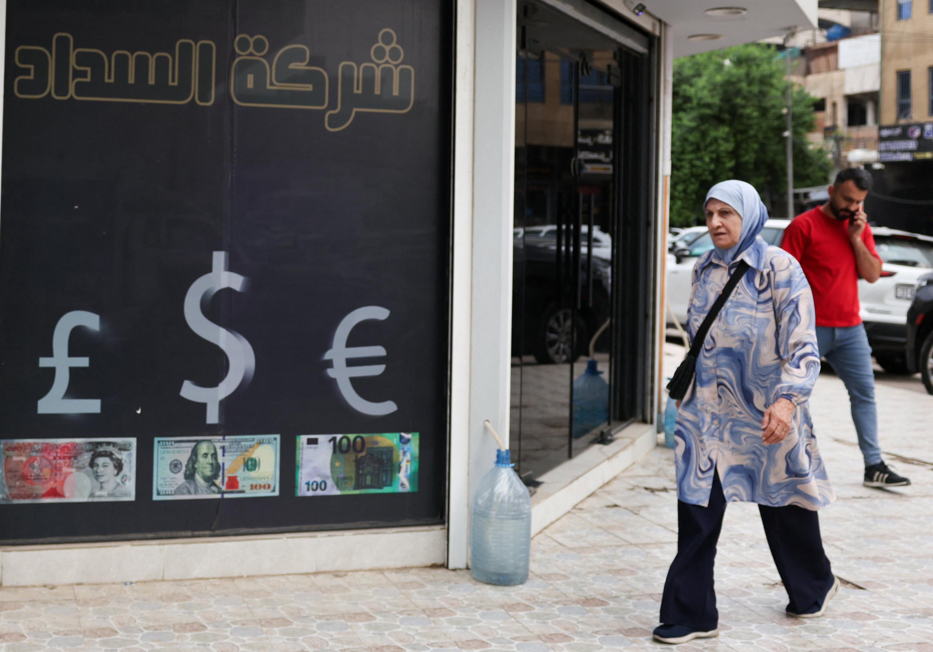 Iraq's Oil Revenues Plummet Due to Middle East Conflict