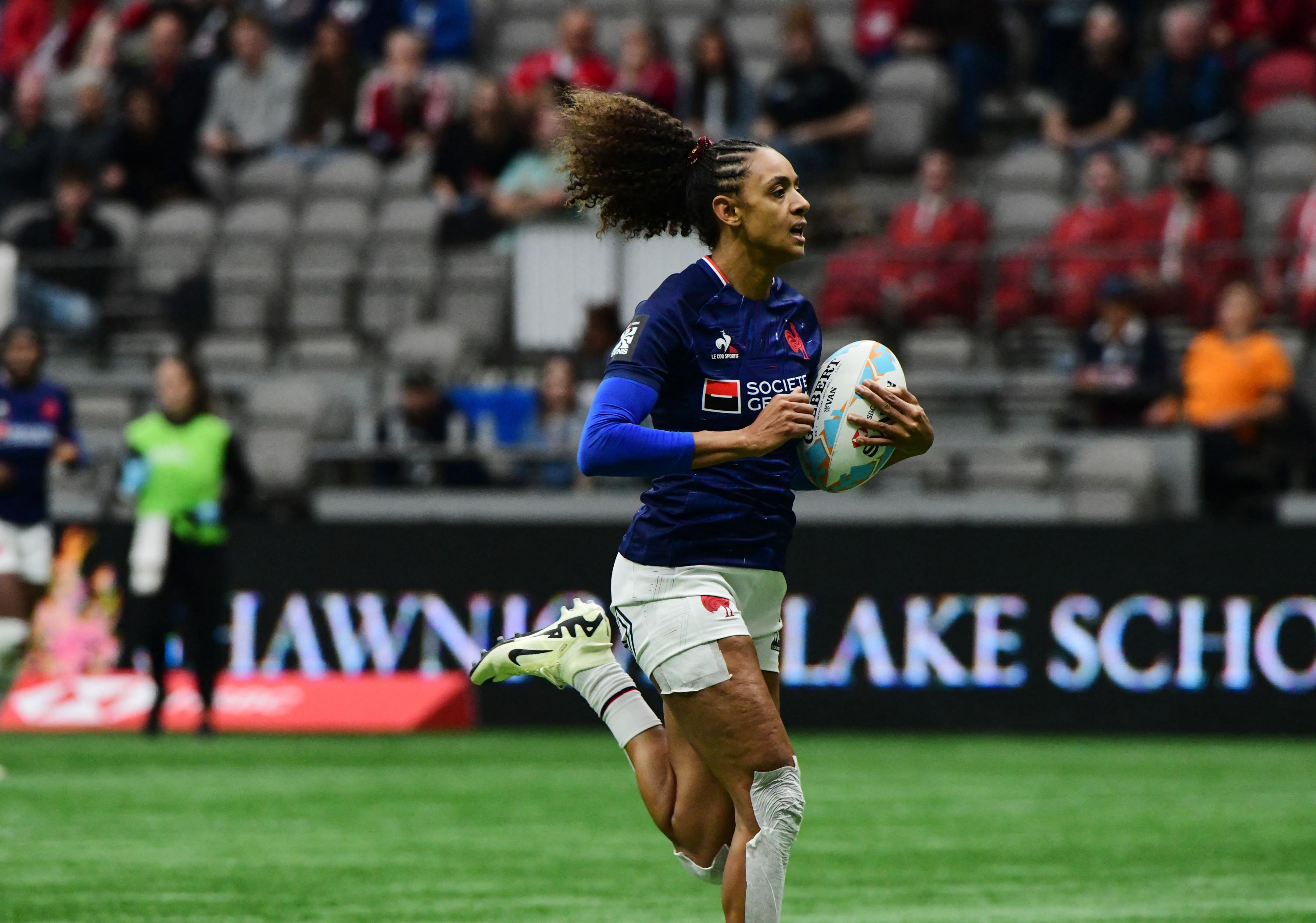 Rugby à 7 : les Bleues assurent non sans mal une qualification