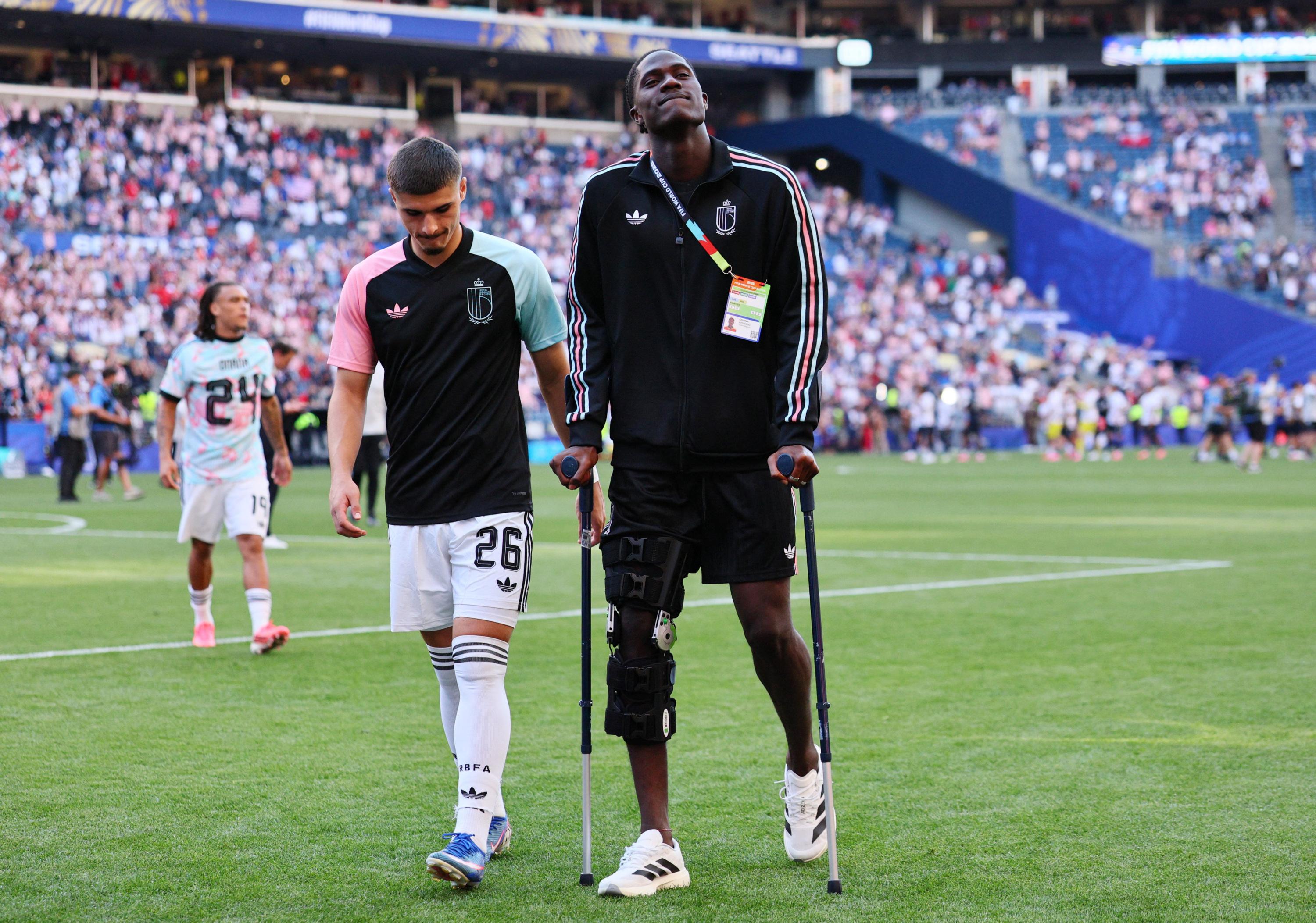 Foot : blessé au genou pendant le Mondial, le Belge Amadou Onana absent neuf mois