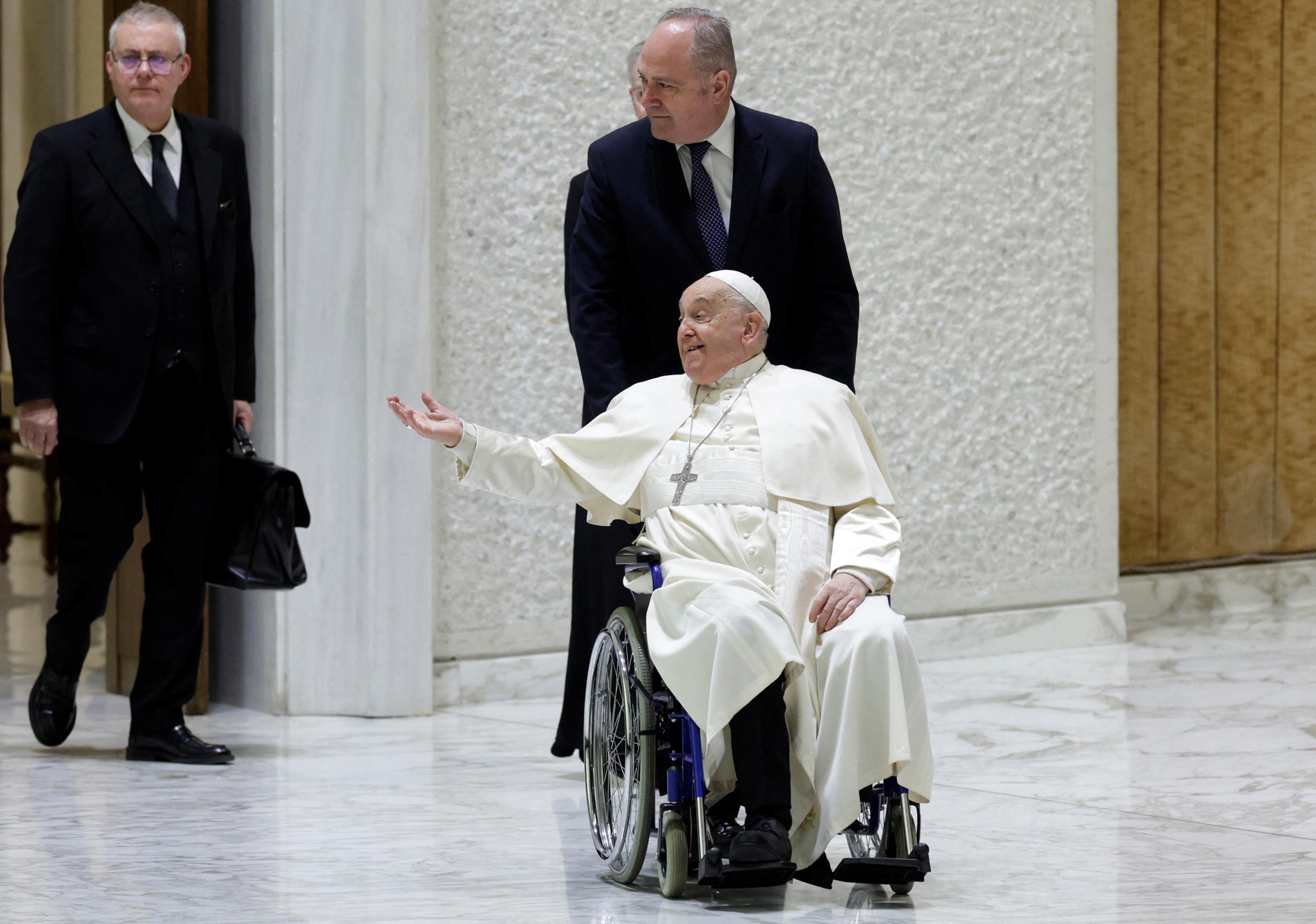 Le pape François blessé lors d’une chute au Vatican pour la deuxième fois en moins de six semaines