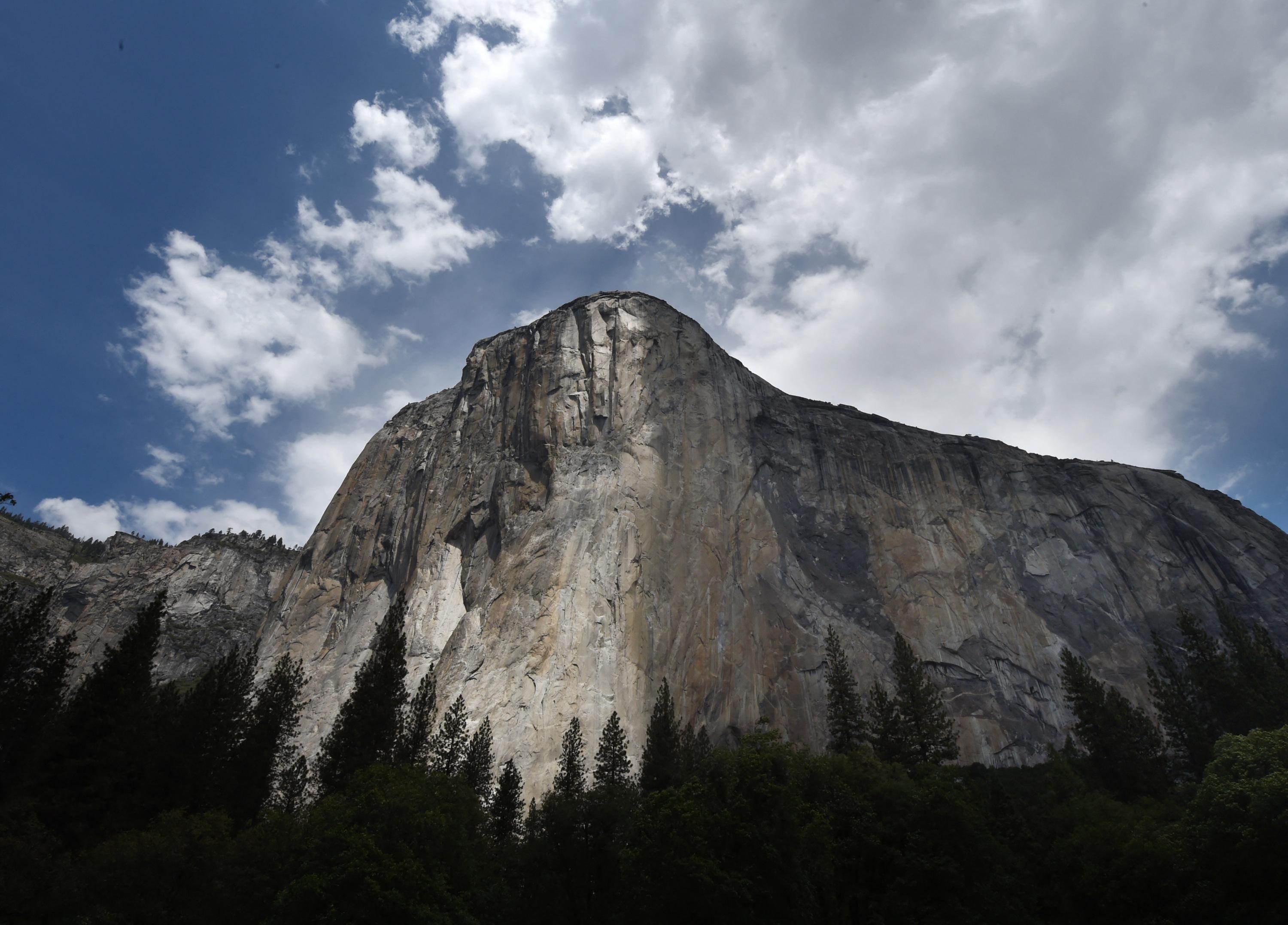 Jake Whisenant, l’Américain qui avait gravi El Capitan en moins de trois heures, se tue dans une chute en Californie