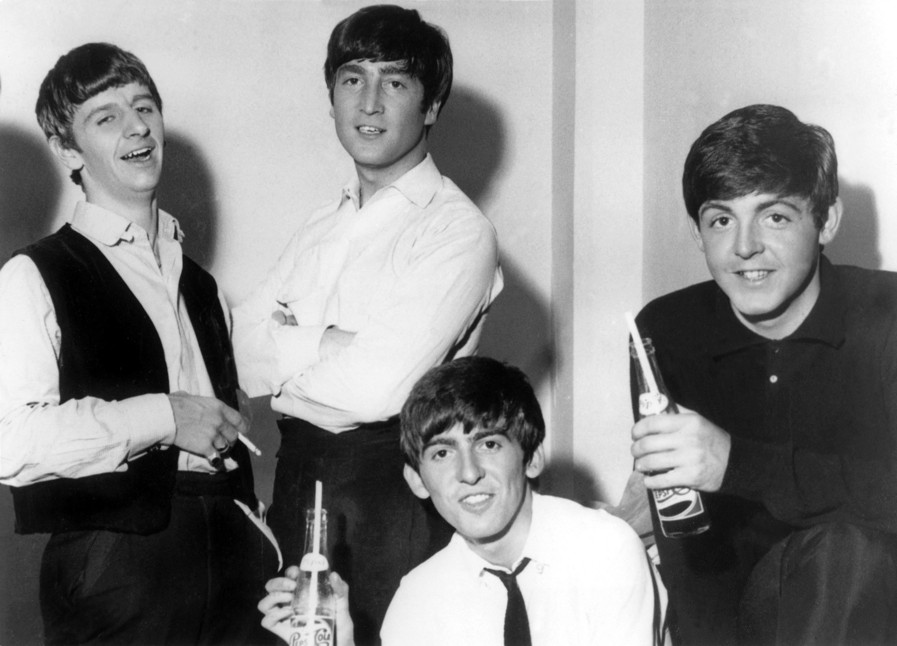 Pour l’anniversaire de McCartney, les fils des Beatles s’associent et dévoilent une bribe de chanson
