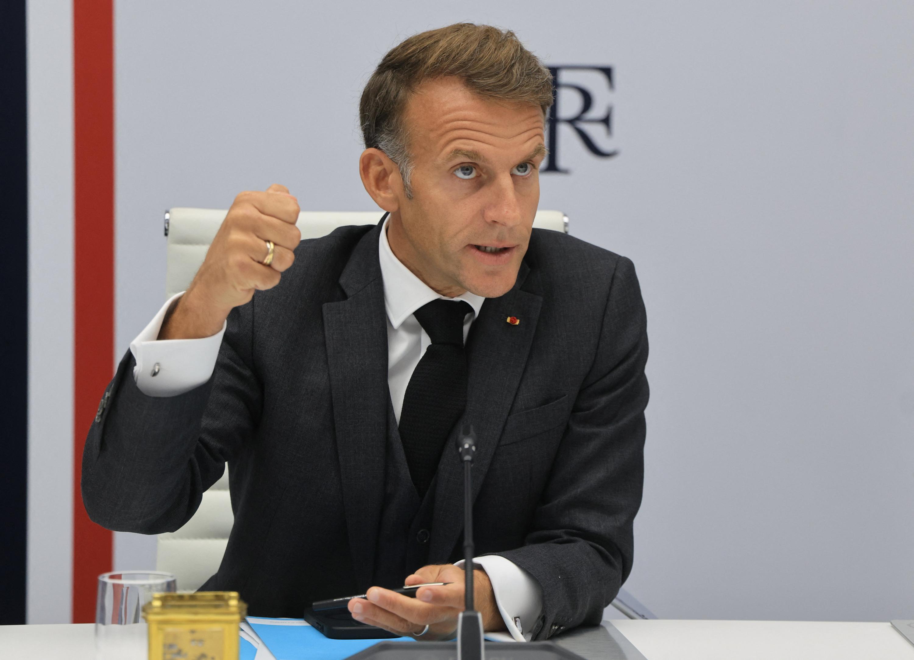 Carburants : le G7 va libérer jusqu’à 100 millions de barils de «diesel et pétrole brut» pour «faire baisser les prix», assure Emmanuel Macron