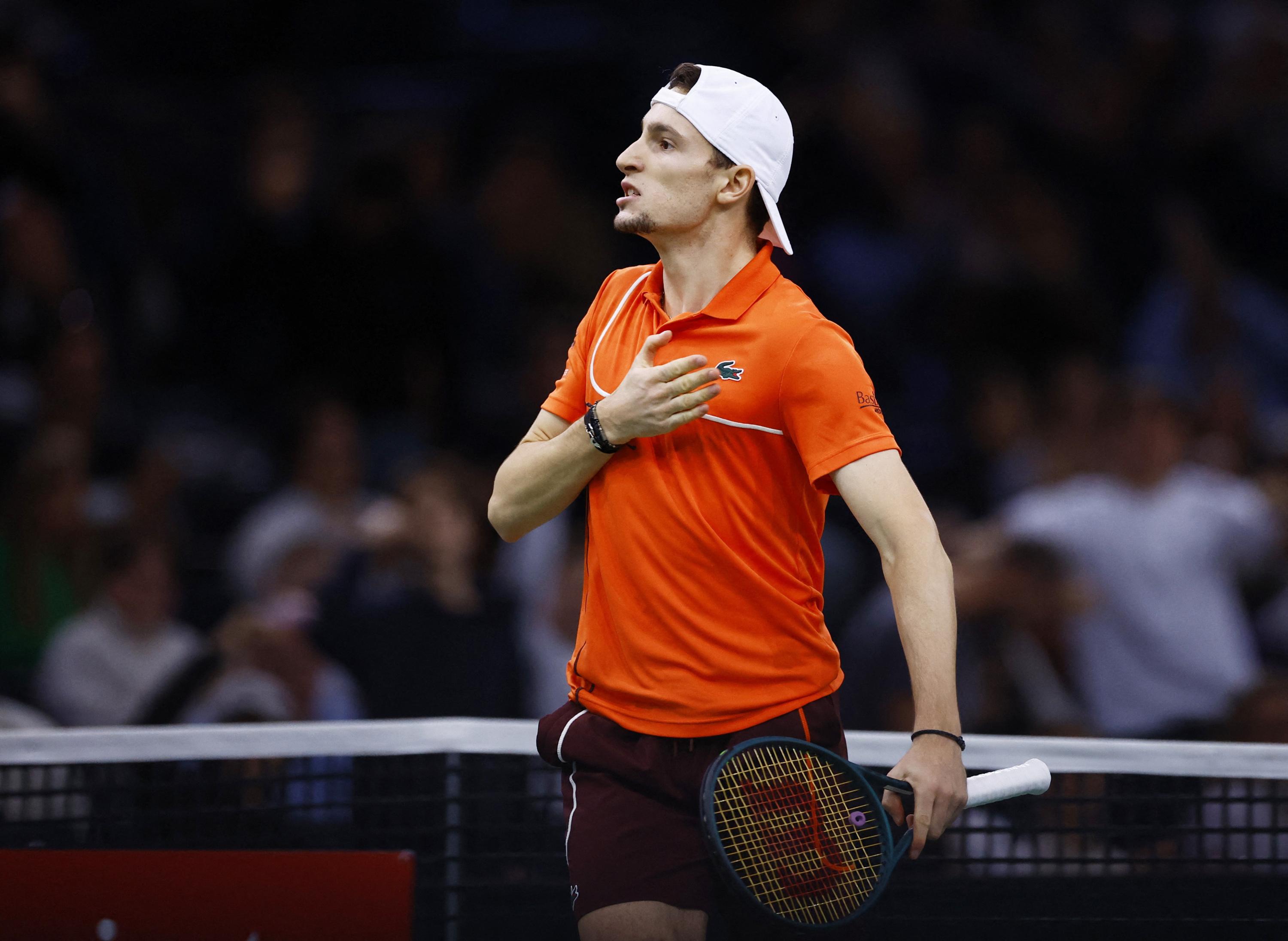 Rolex Paris Masters : Humbert terrasse Khachanov et affrontera Zverev en finale