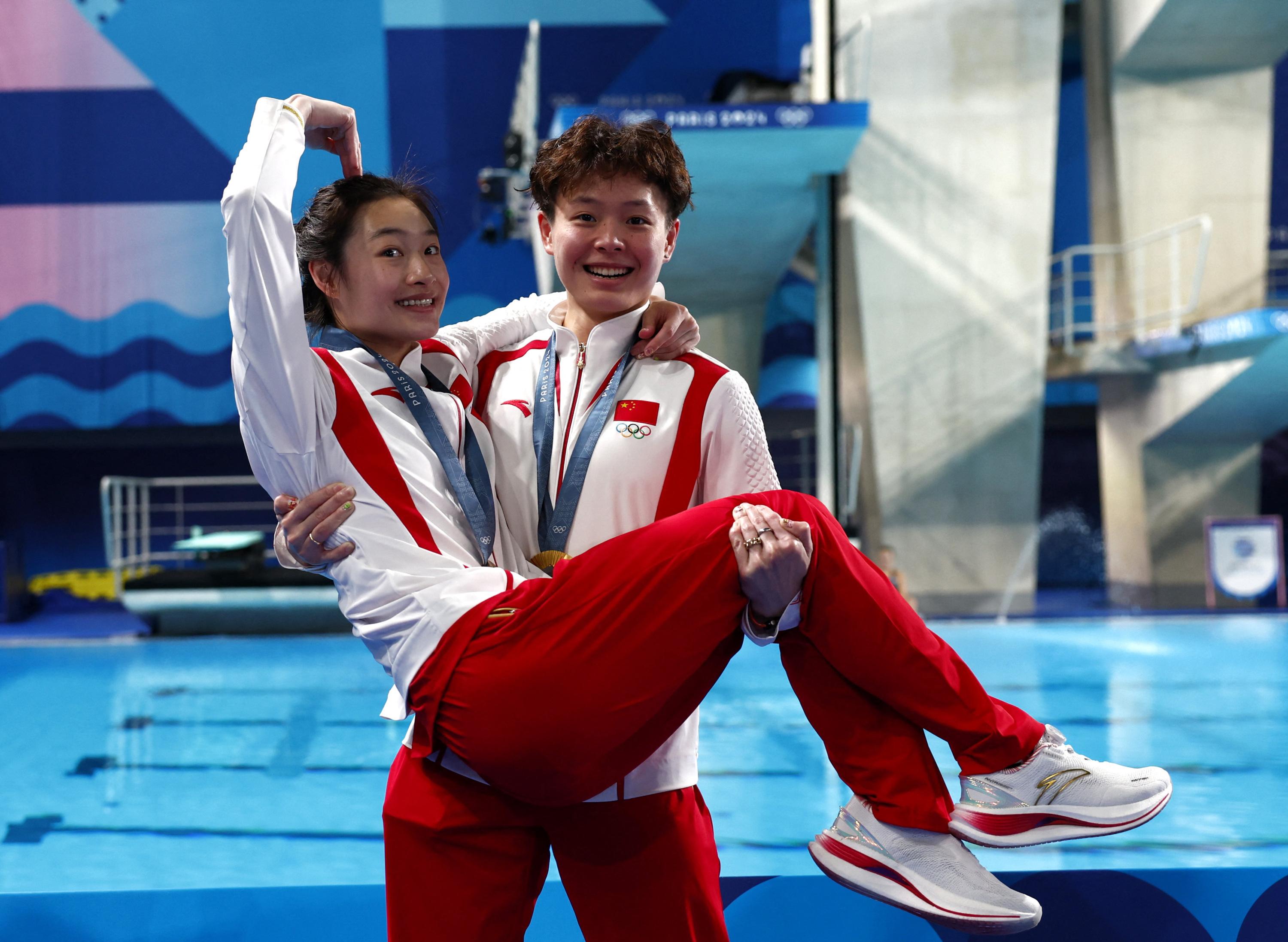 JO Paris 2024 (F) : la Chine remporte une deuxième médaille d’or devant les États-Unis en natation synchronisé.