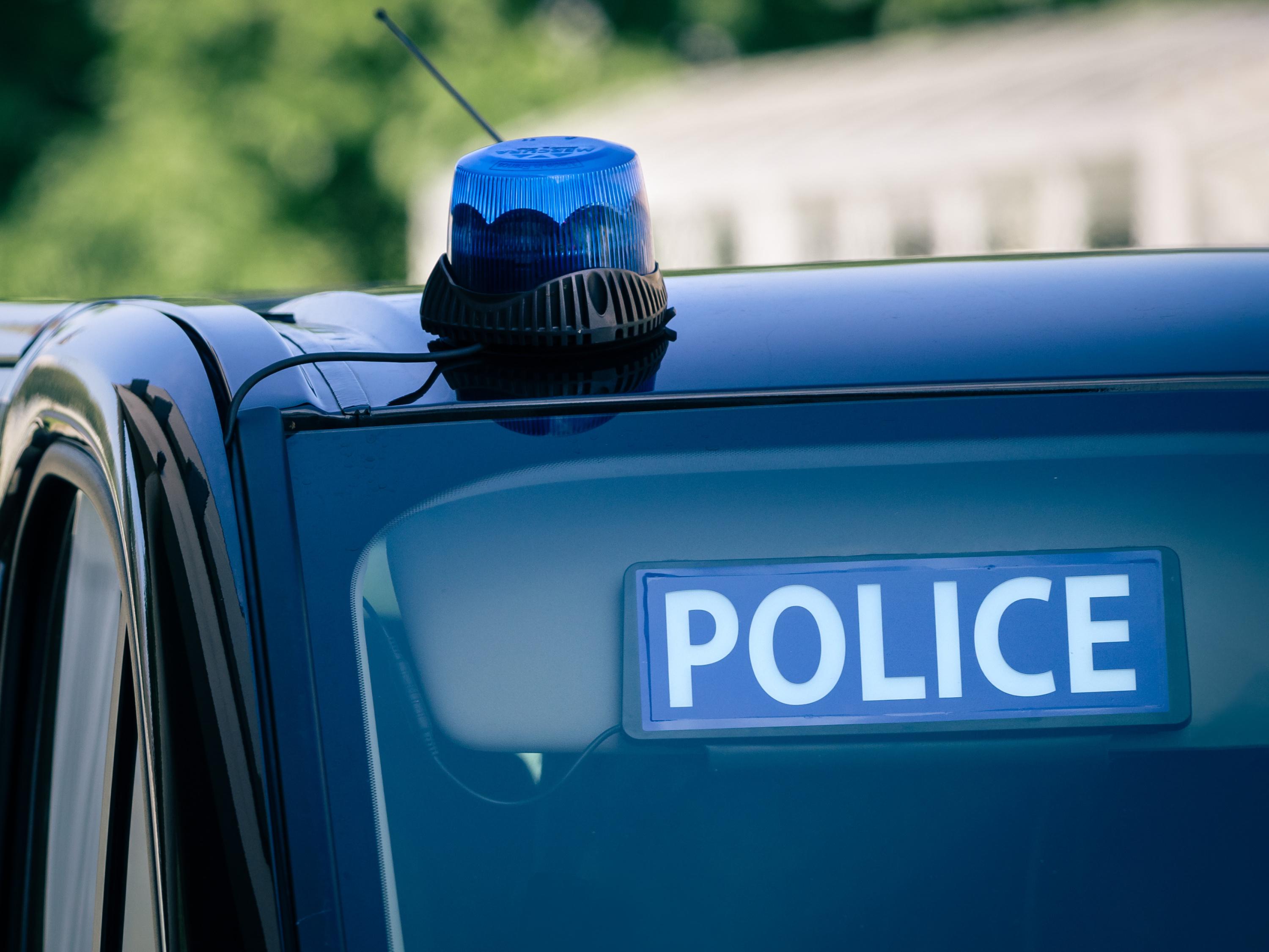 Paris : lors d’un refus d’obtempérer, un individu percute et blesse deux motards de la Brav-M