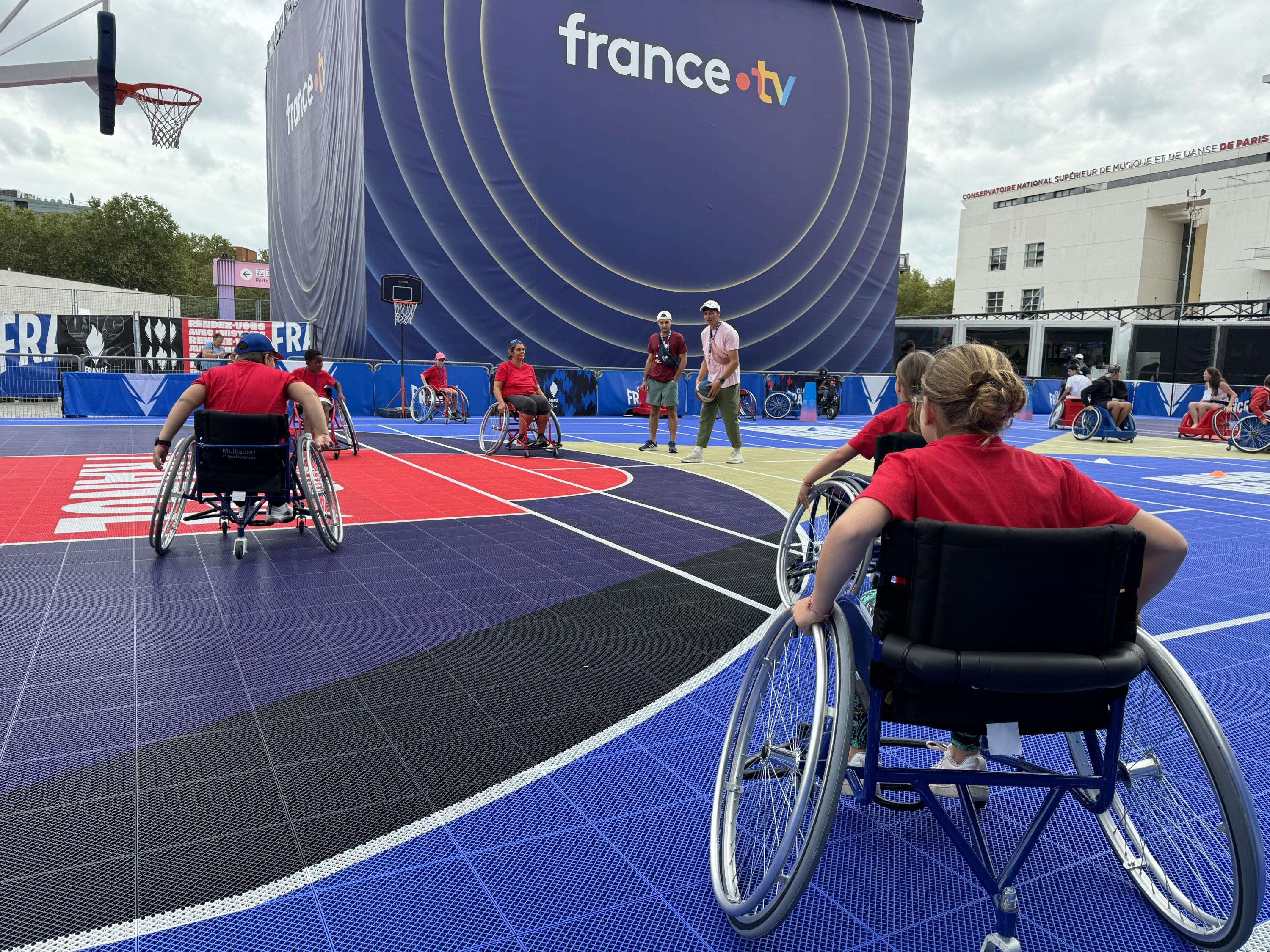 Réalité virtuelle, salle d'autorégulation... Comment le Club France s’est réinventé pour les Jeux Paralympiques