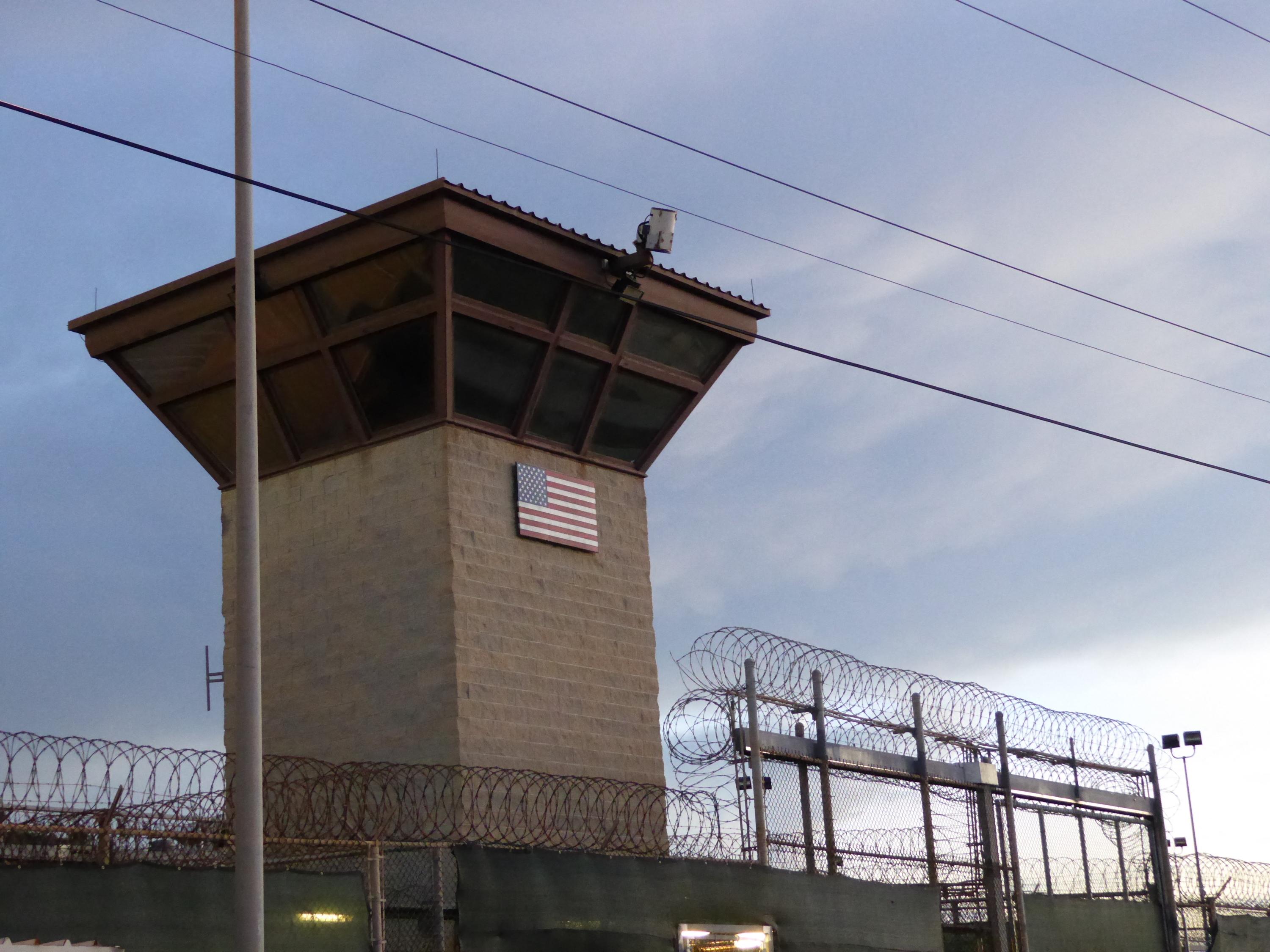 États-Unis : trois détenus de la prison de Guantanamo libérés et rapatriés dans leurs pays