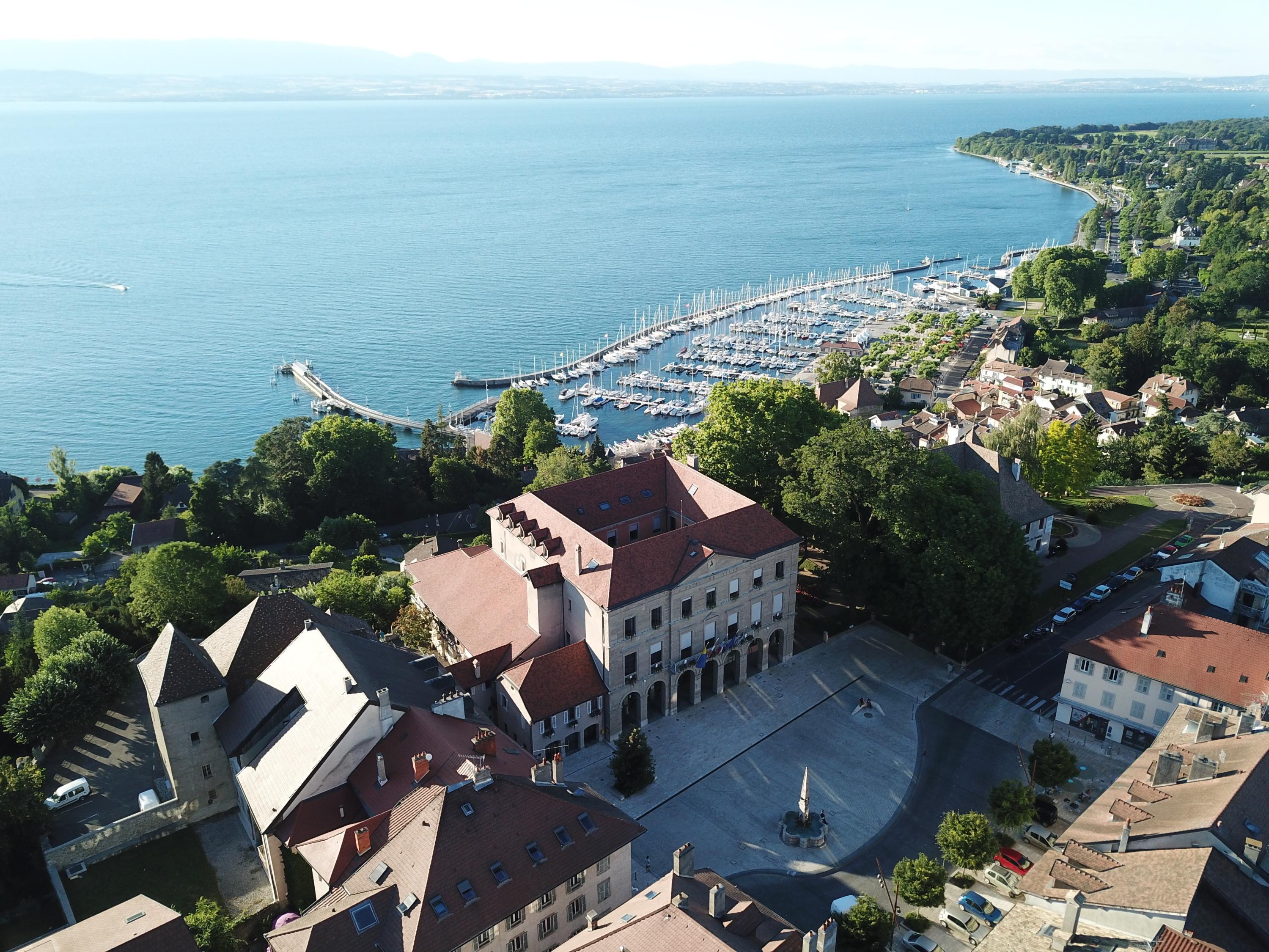 Travailleurs frontaliers en Suisse : où vivre côté français près de Genève, Lausanne ou Bâle