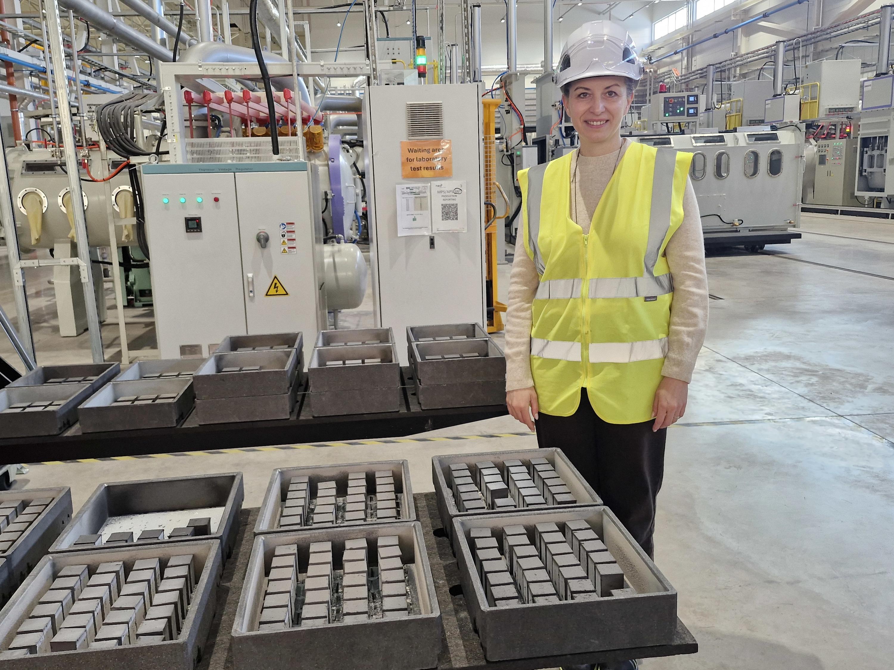 Terres rares : en Estonie, une usine stratégique d’aimants permanents pour les constructeurs automobiles européens