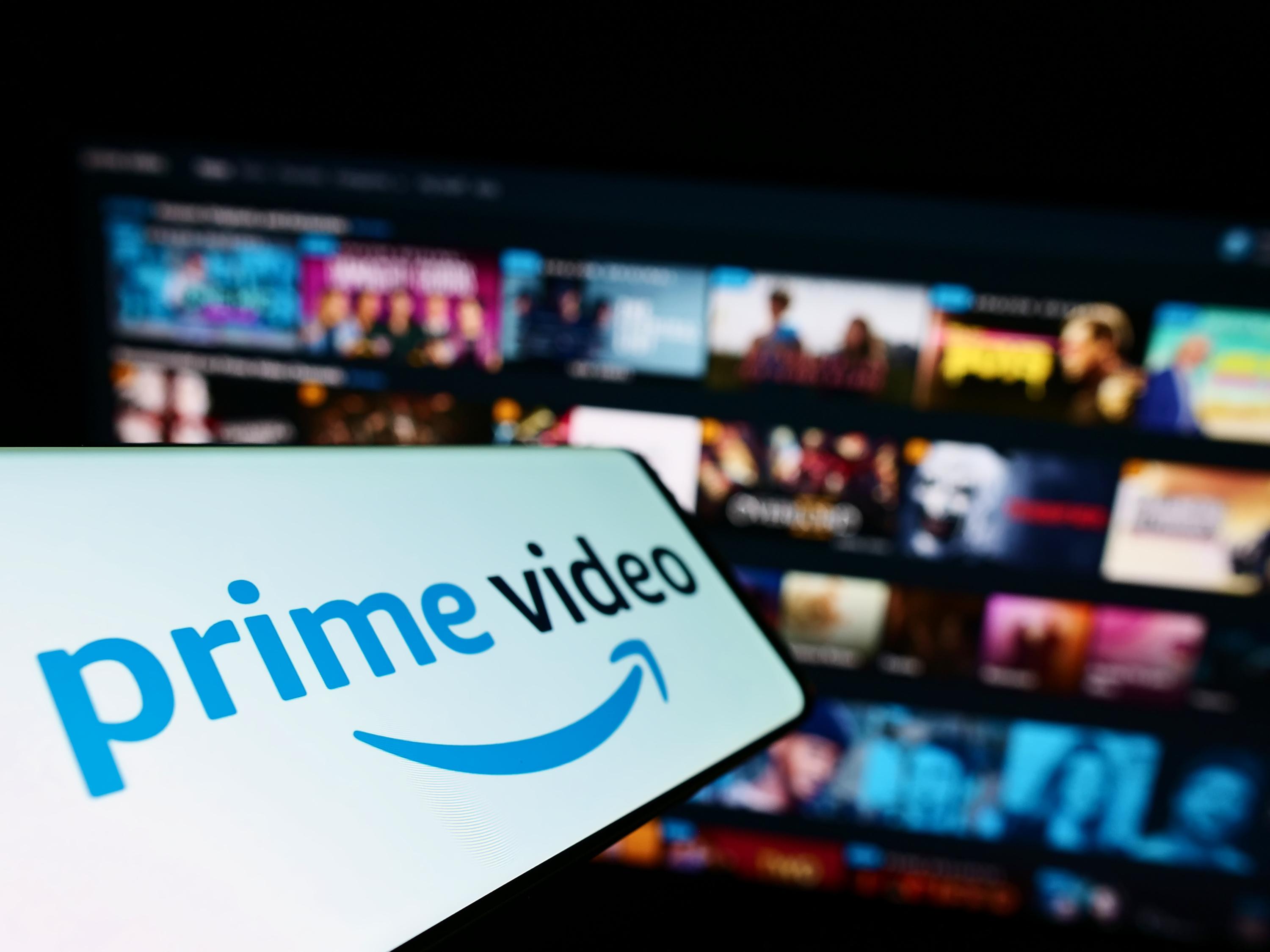 Un œil sur l’écran, l’autre sur le panier : comment Amazon a transformé Prime Video en machine à vendre 썸네일