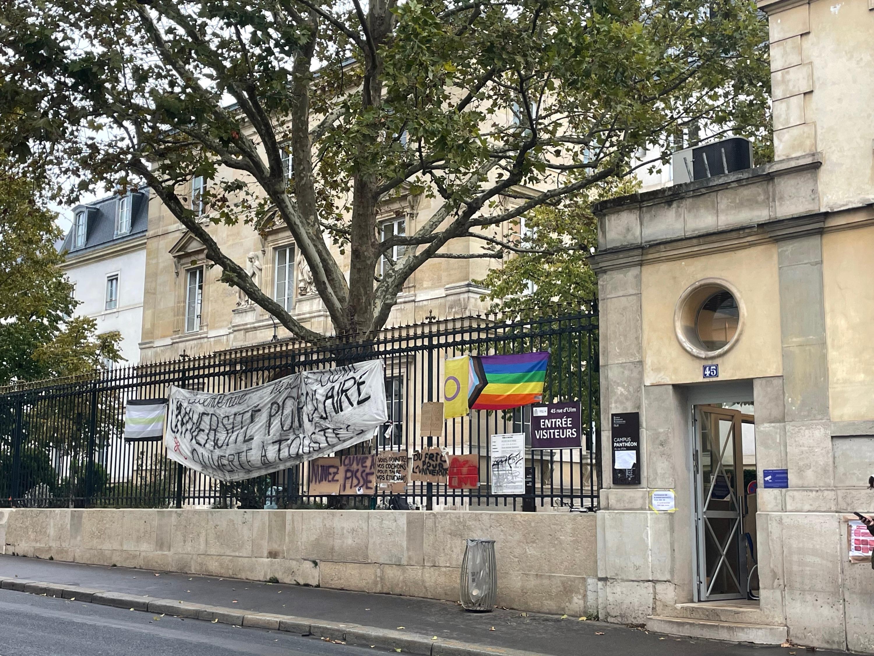 «Quand on soumet l’idée de reprendre les cours, on est accusés de réactionnaires» : plongée à l’ENS Ulm, occupée par un «petit groupe d’étudiants»