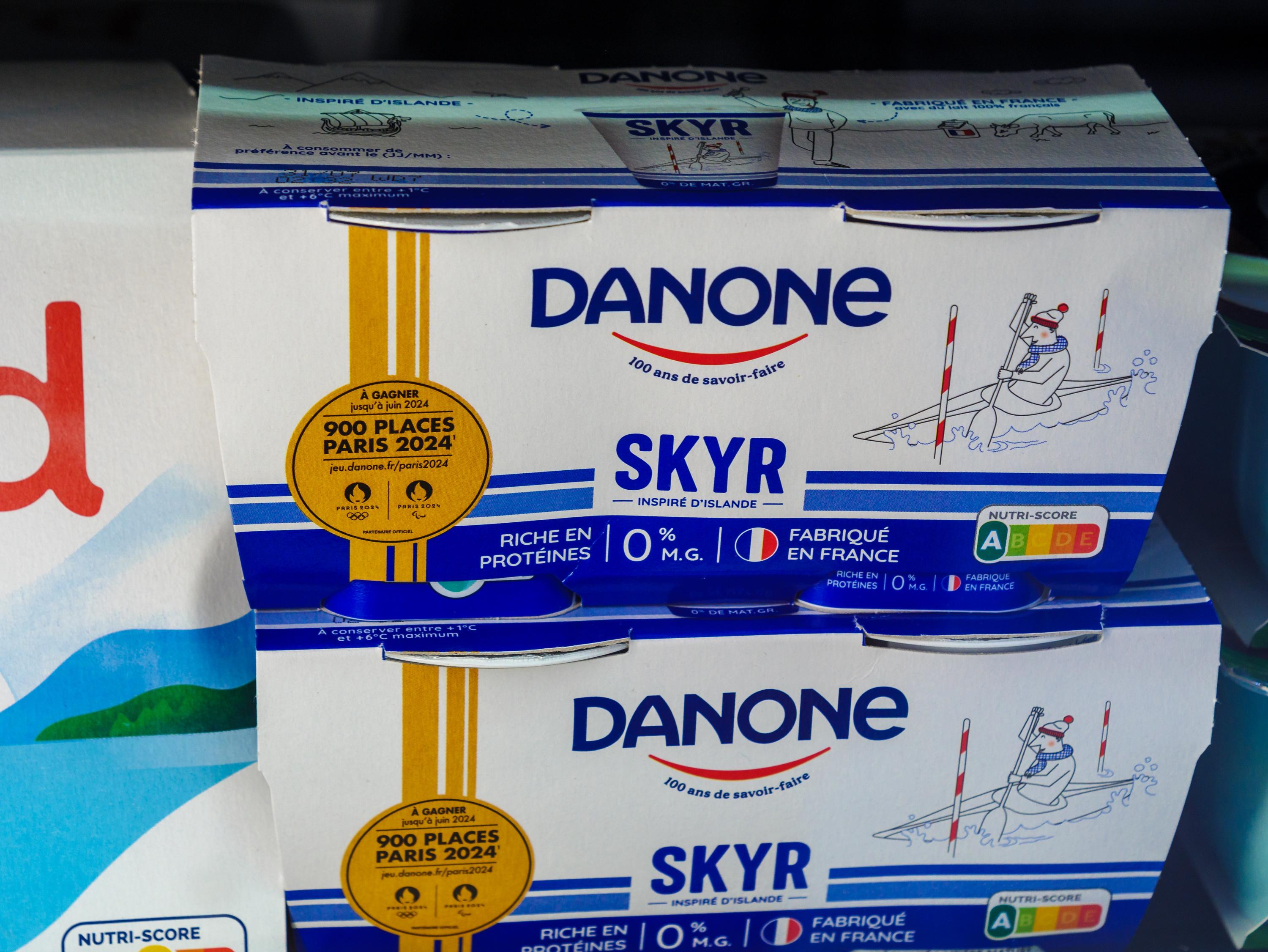 «La croissance est phénoménale» : plongée dans l’usine normande où Danone fabrique son Skyr, la nouvelle star du rayon frais