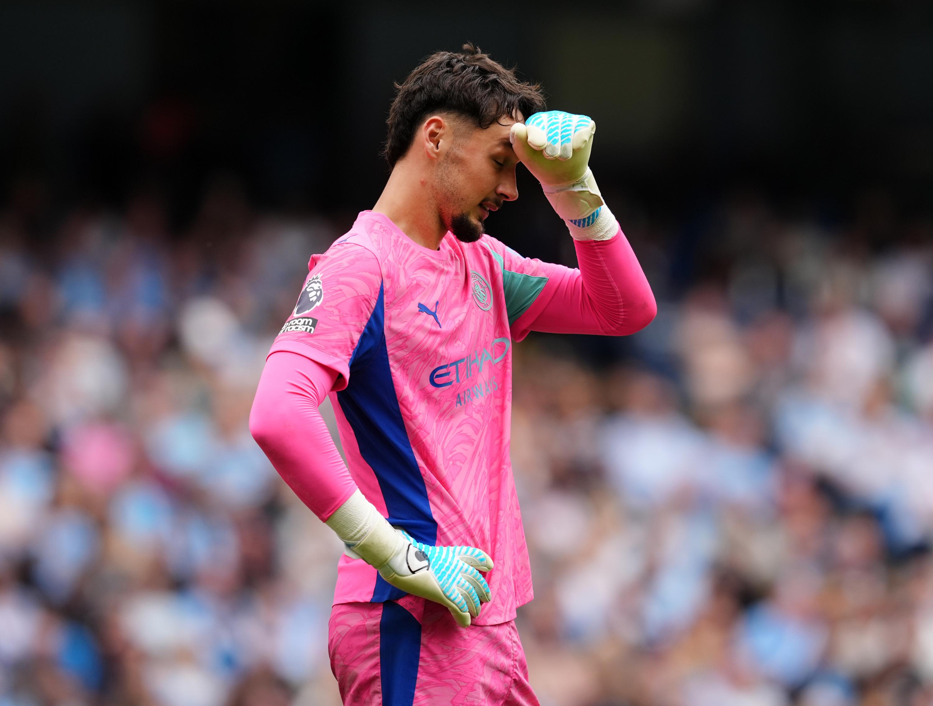 Premier League : «Un bon premier match», Guardiola défend Trafford après sa boulette contre Tottenham