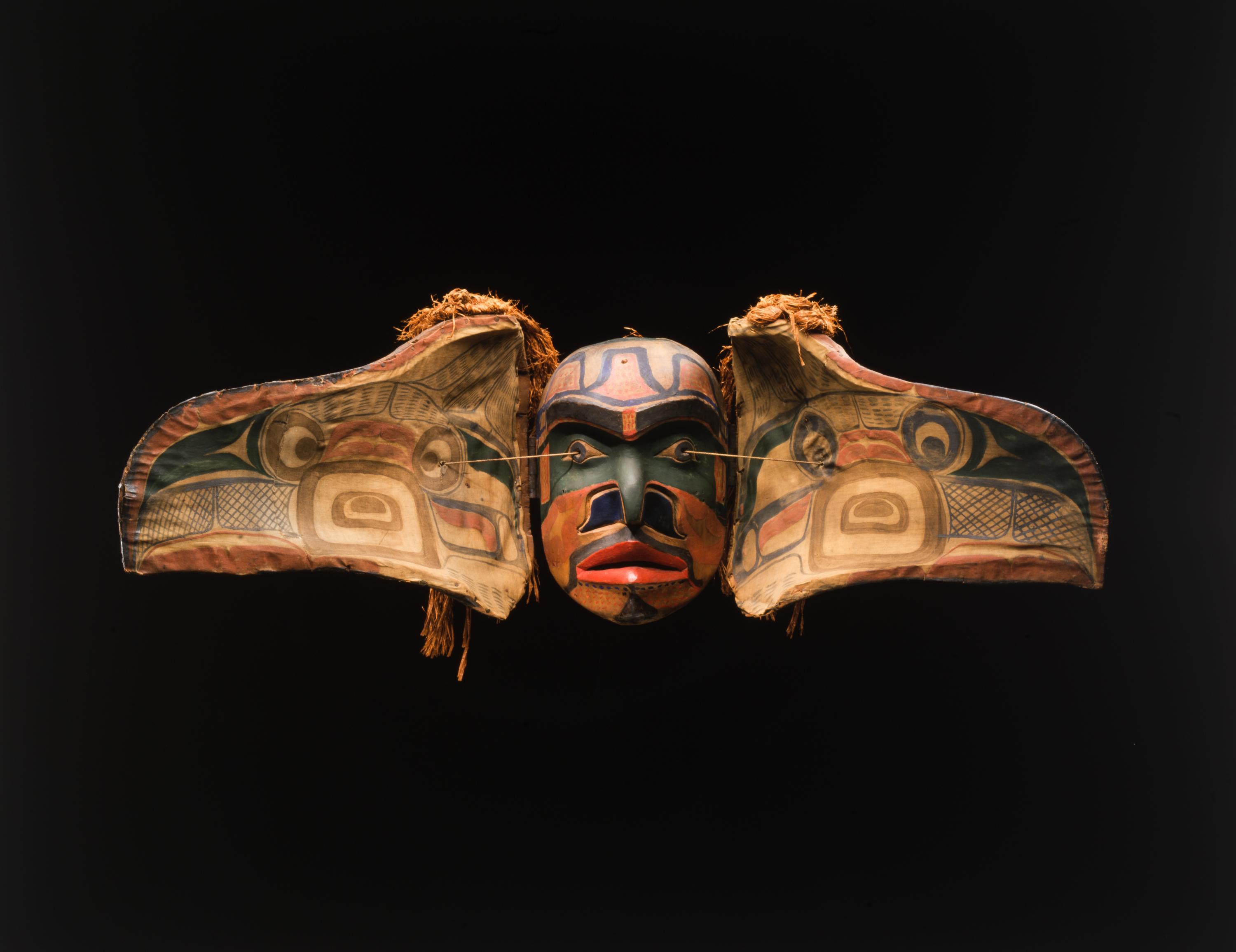 Masques, totems, chamans et canoës : l’art des premières nations reprend du poil de la bête au Quai Branly