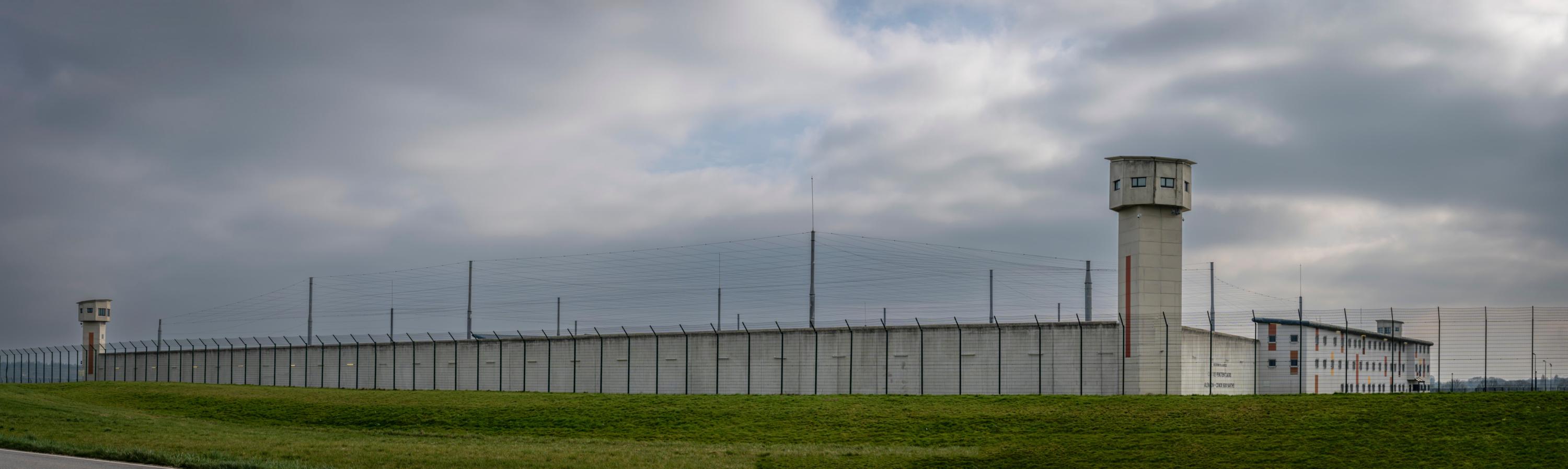 Prison : l'opacité des décès et le taux de suicide dénoncés par la contrôleuse des lieux de privation de liberté