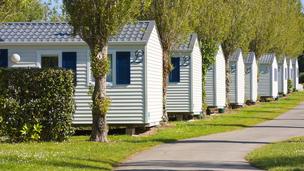 bruits, odeurs, intempéries... quand le camping tourne au désastre