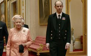 «Tall Paul» : le plus loyal, le plus dévoué et le plus ancien serviteur d'Elizabeth II