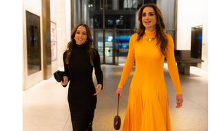 En photos, Rania de Jordanie et sa fille, la princesse Iman, au dîner de la Fondation Kering