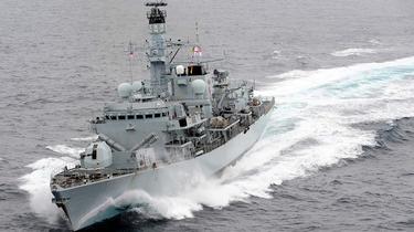 La frégate britannique HMS Montrose, qui a pointé ses armes sur les navires iraniens ce mercredi soir, selon CNN.