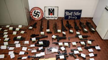 Un impressionnant arsenal a été trouvé par la police italienne à Turin, le 15 juillet 2019.