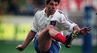 Jean-Baptiste Lafond, fit ses débuts internationaux en 1983, et totalise 37 sélections en équipe de France
