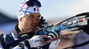 JO 2026 : «Après ce qu’il m’est arrivé sur le sprint, cette médaille de bronze, je la prends avec plaisir», se réjouit Emilien Jacquelin
