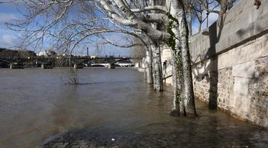 Suivez l’évolution des crues exceptionnelles dans toute la France en cartes et en graphiques