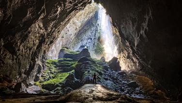 La grotte pourrait contenir un bloc d'immeubles new-yorkais avec des gratte-ciel de 40 étages.