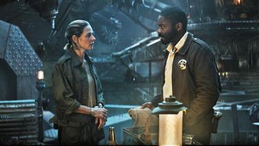 Silo sur Apple TV + : voyage sous tension vers la surface pour Rebecca Ferguson