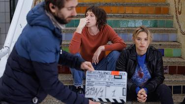 Tout va bien : dans les coulisses de la dramédie familiale événement de Disney +