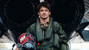 « J’ai l’impression d’être dans un jeu vidéo» : Charles Leclerc s’improvise pilote de chasse sur Canal+