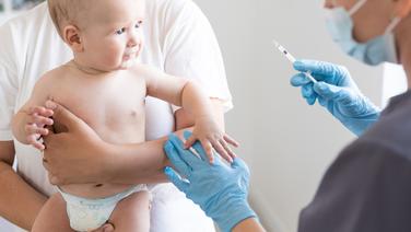 Méningites bactériennes : la vaccination est élargie alors que le nombre de cas augmente