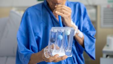 Les femmes attendent plus longtemps que les hommes un greffon pulmonaire