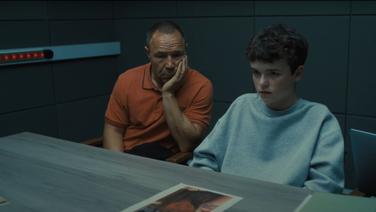 Netflix révèle les secrets de tournage d’Adolescence, série filmée entièrement en plans séquences